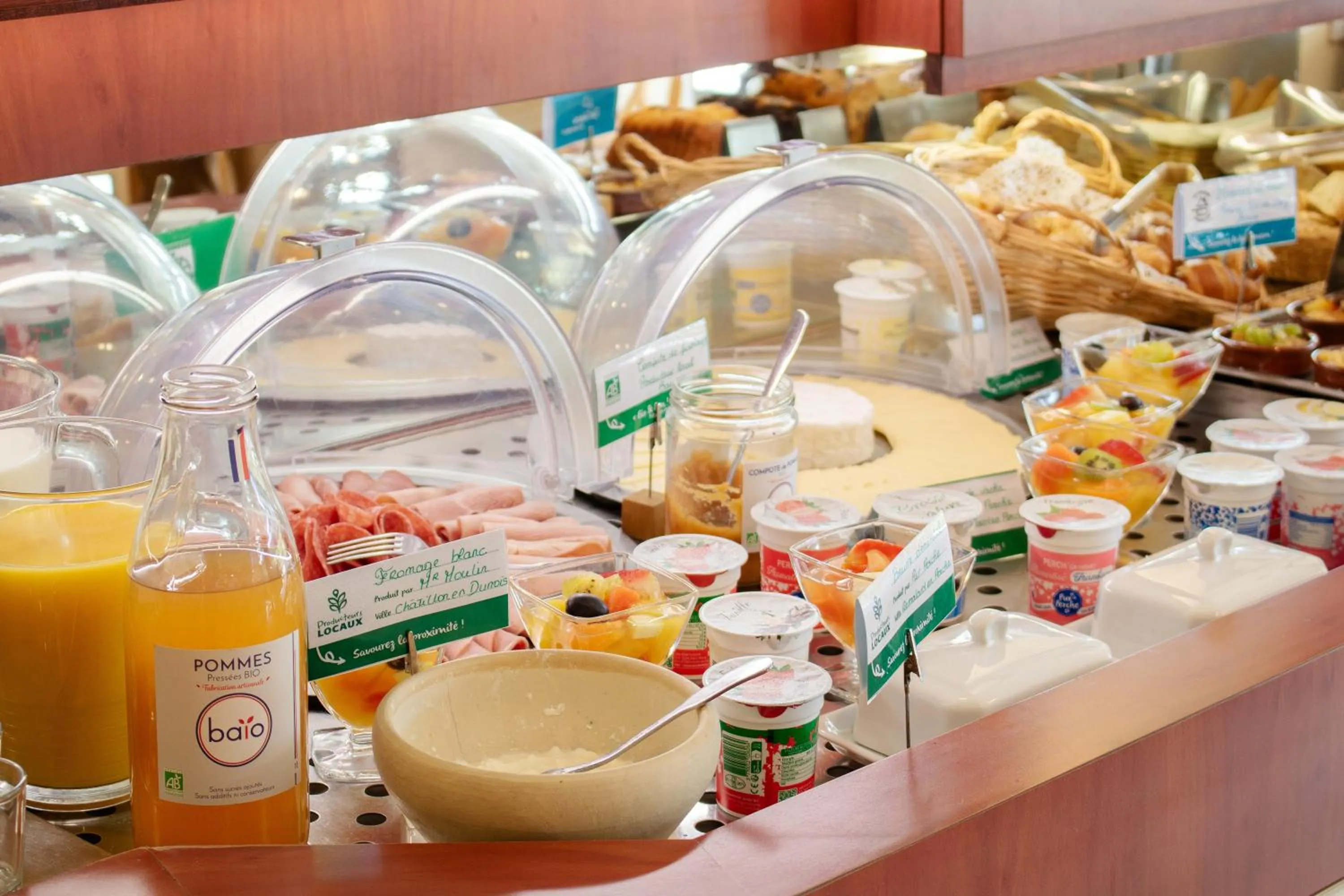 Brit Hotel Châteaudun