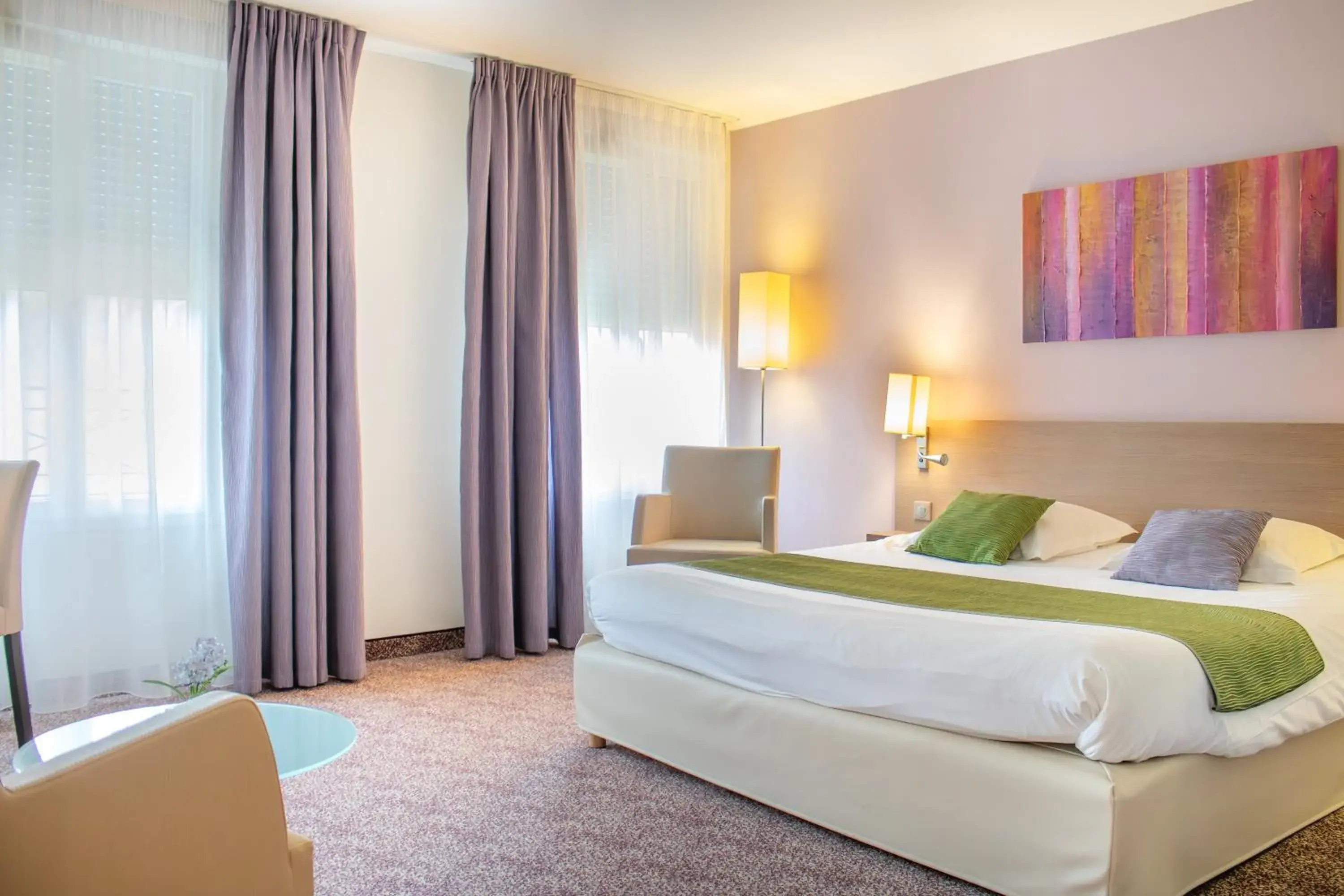 Exclusive Double Room in Brit Hotel Châteaudun Exclusive Double Room in Brit Hotel Châteaudun