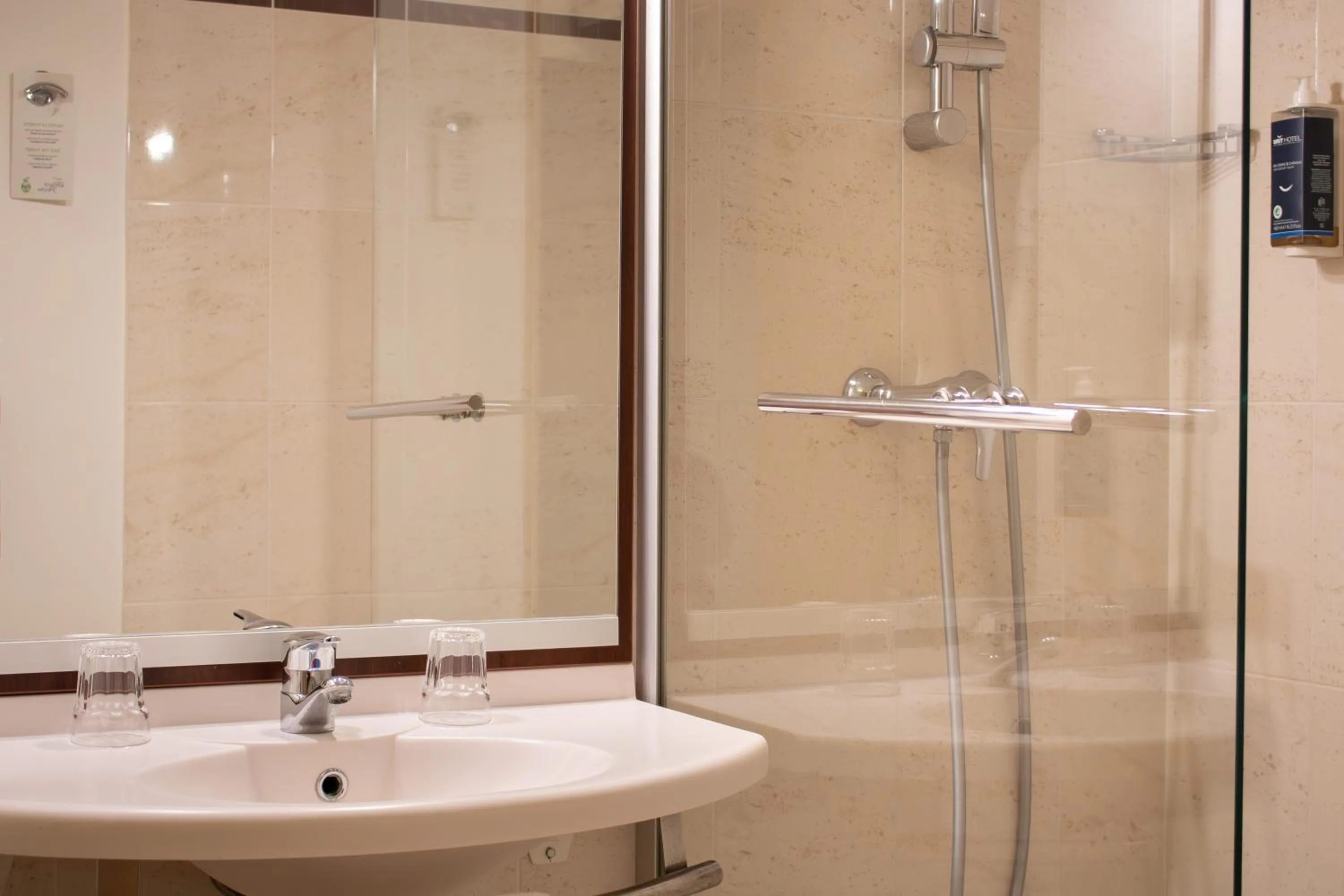 Brit Hotel Châteaudun