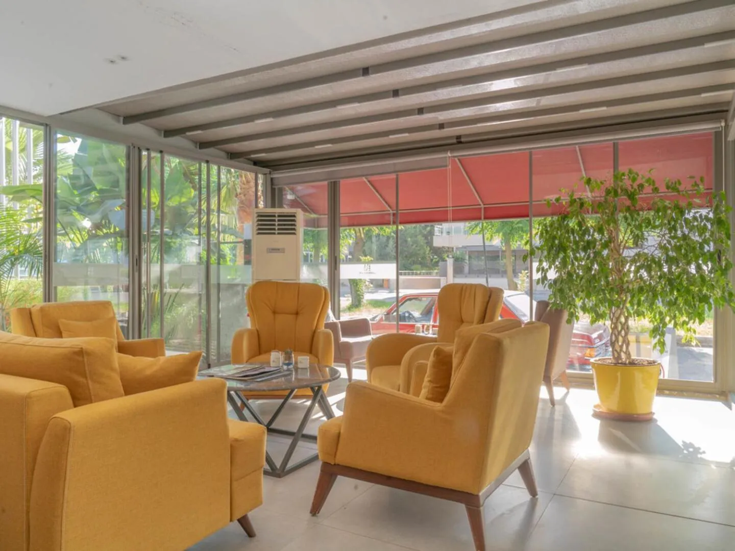 Lobby or reception in Laren Sea Side Hotel Spa