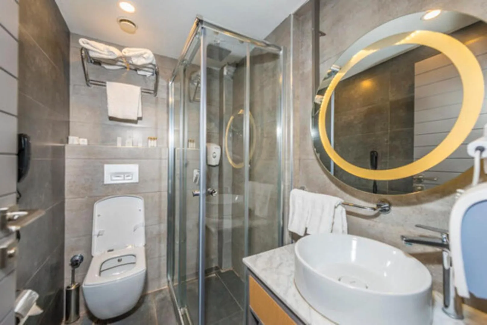 Bathroom in Laren Sea Side Hotel Spa