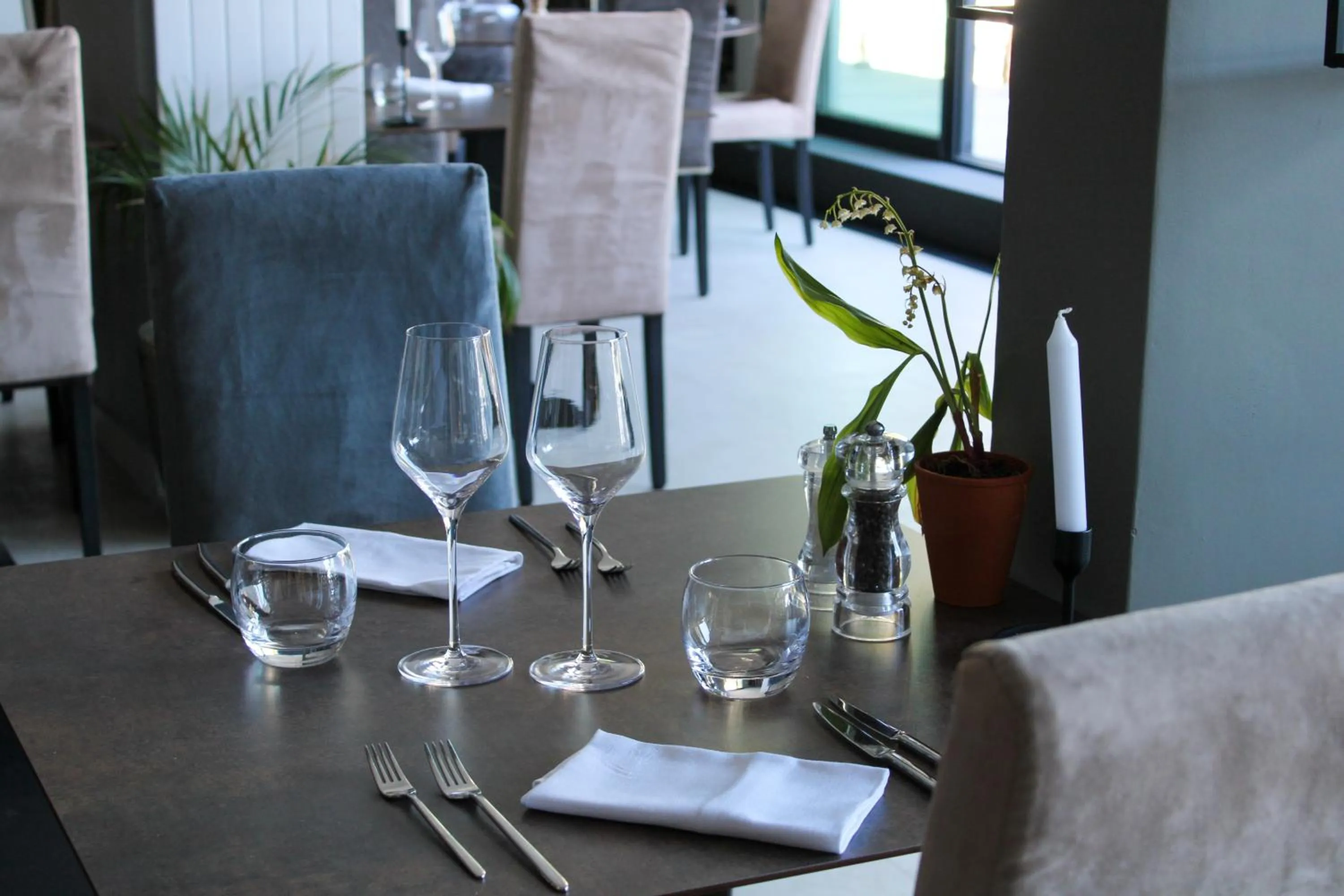 Restaurant/places to eat in The Originals Boutique, Hôtel Neptune, Montpellier Sud