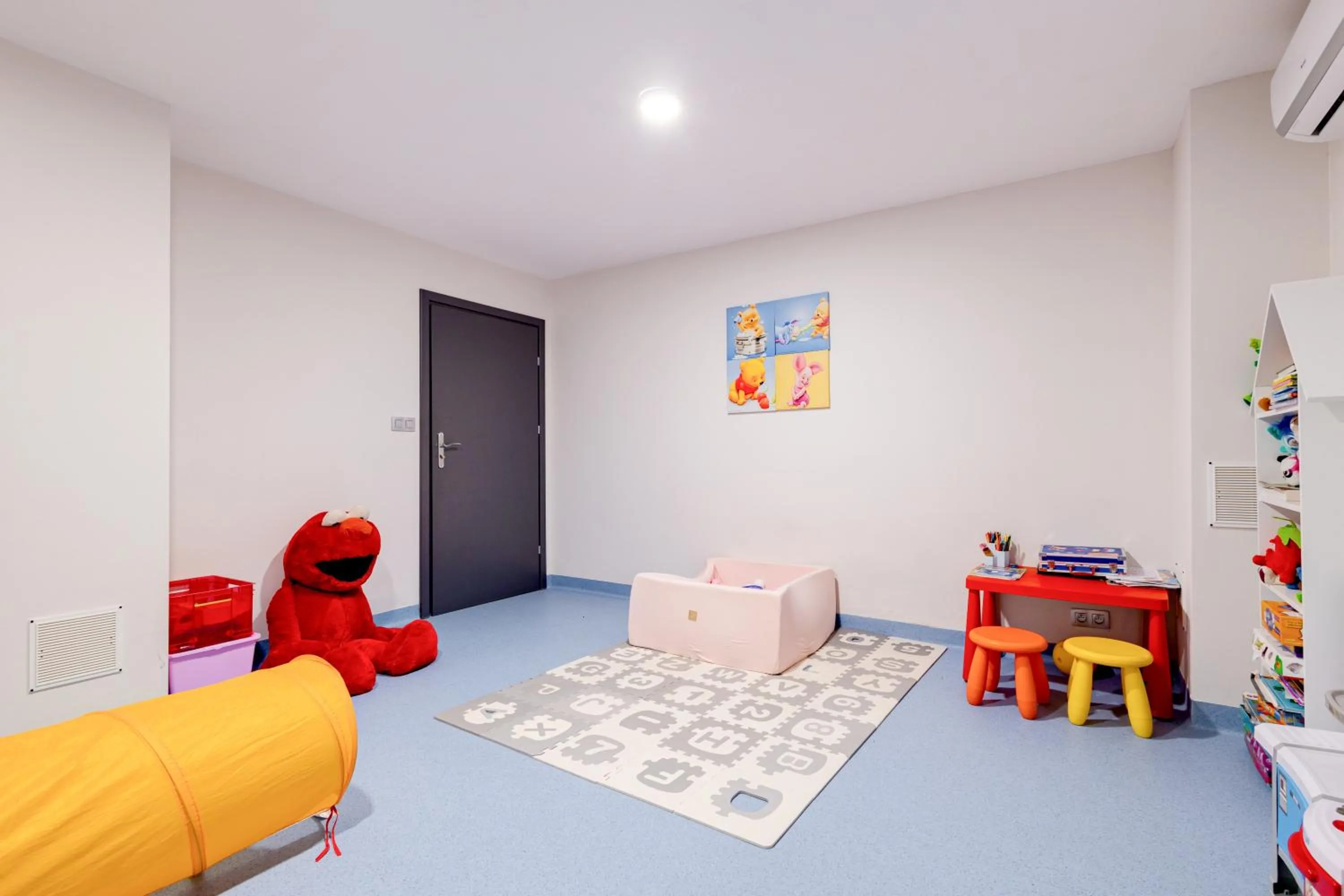 Kids's club, Bed in Jurajski Kryształ