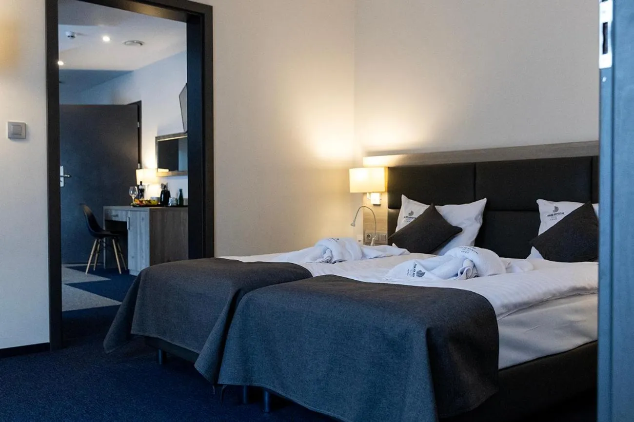 Bed in Jurajski Kryształ