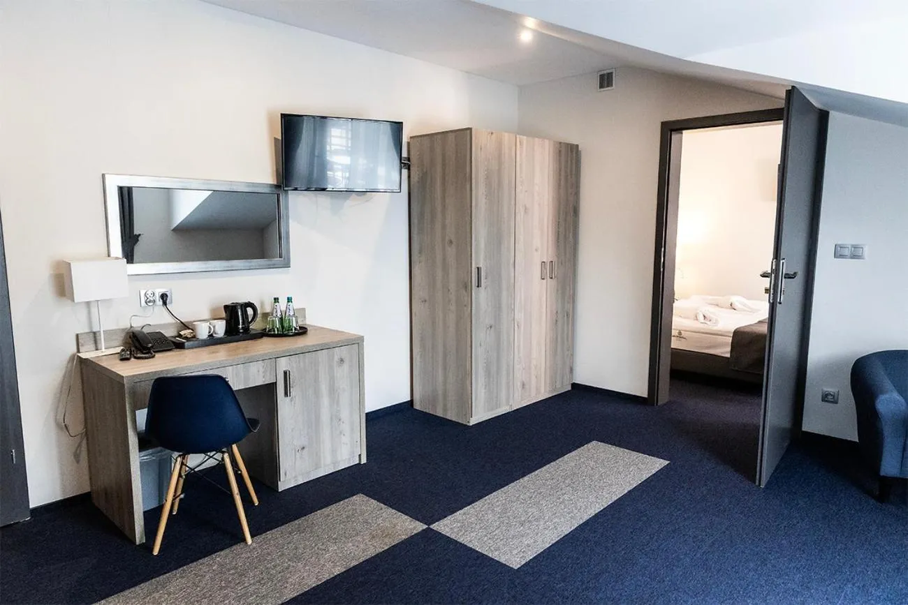 TV and multimedia, Bed in Jurajski Kryształ