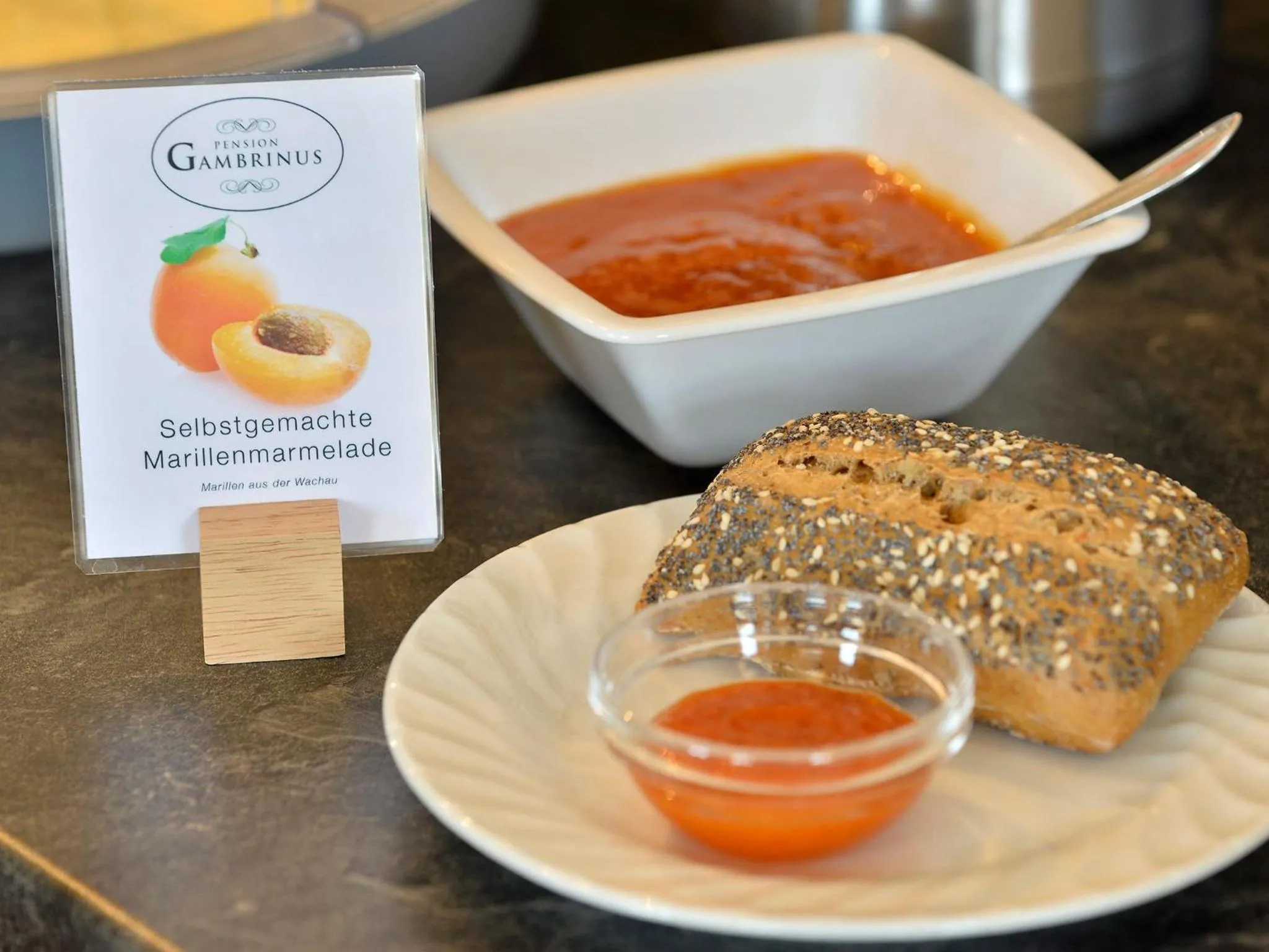 Food and drinks in Hotel Garni Pension Gambrinus