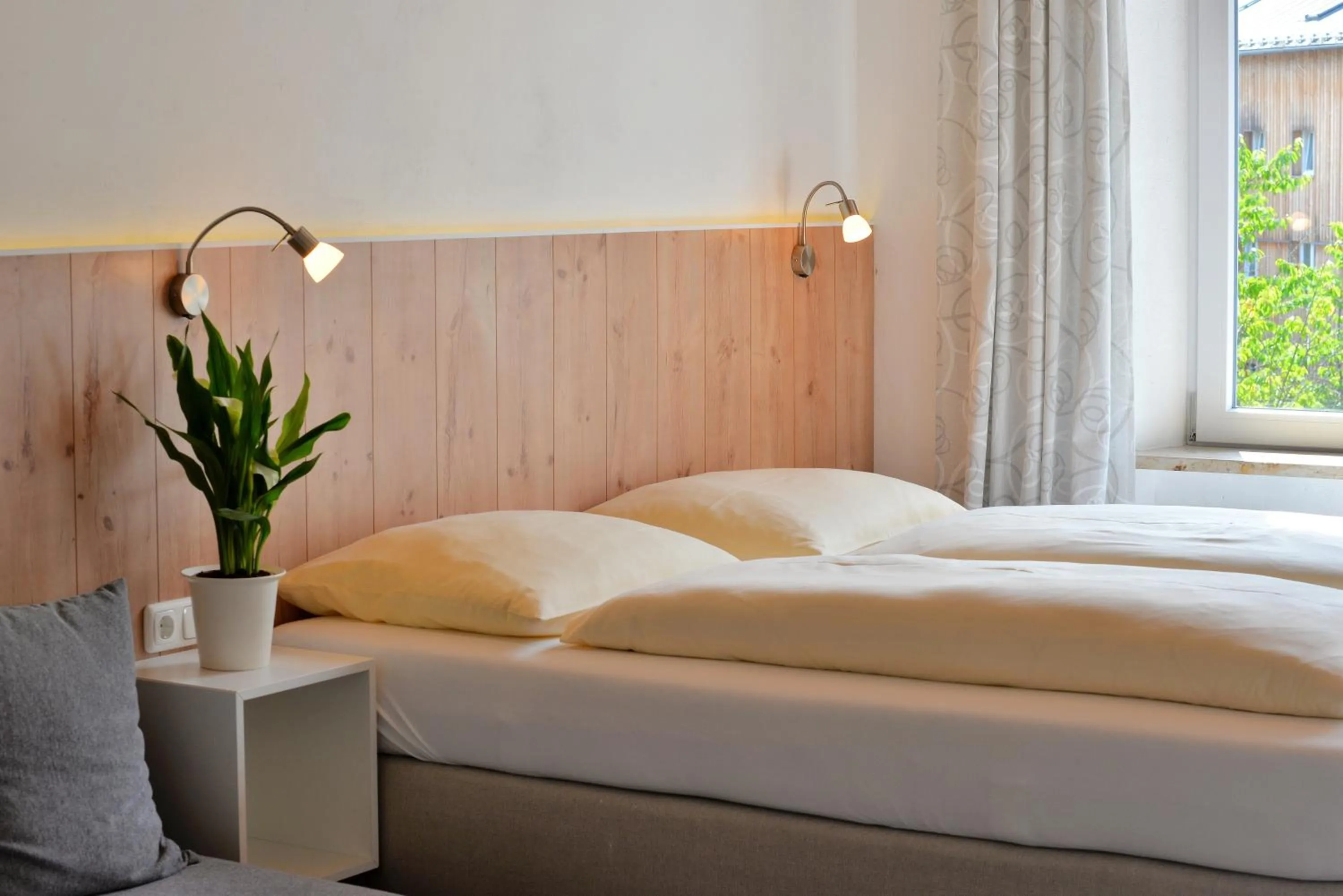 Decorative detail, Bed in Hotel Garni Pension Gambrinus