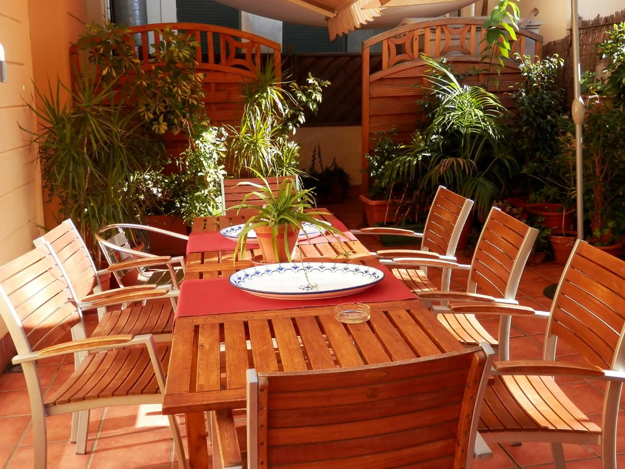 Balcony/Terrace in Barcelona Central Garden Hostal