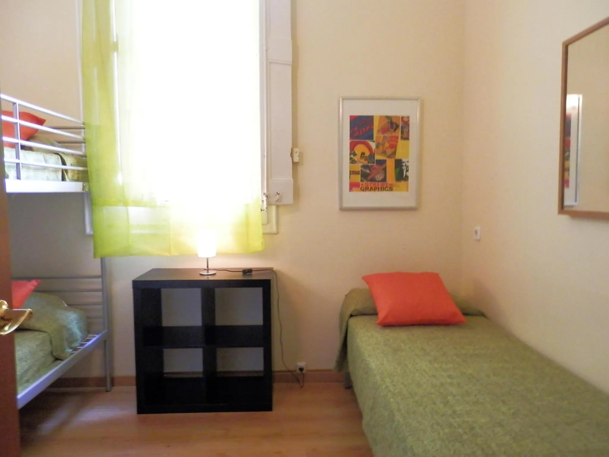 bunk bed, Bed in Barcelona Central Garden Hostal