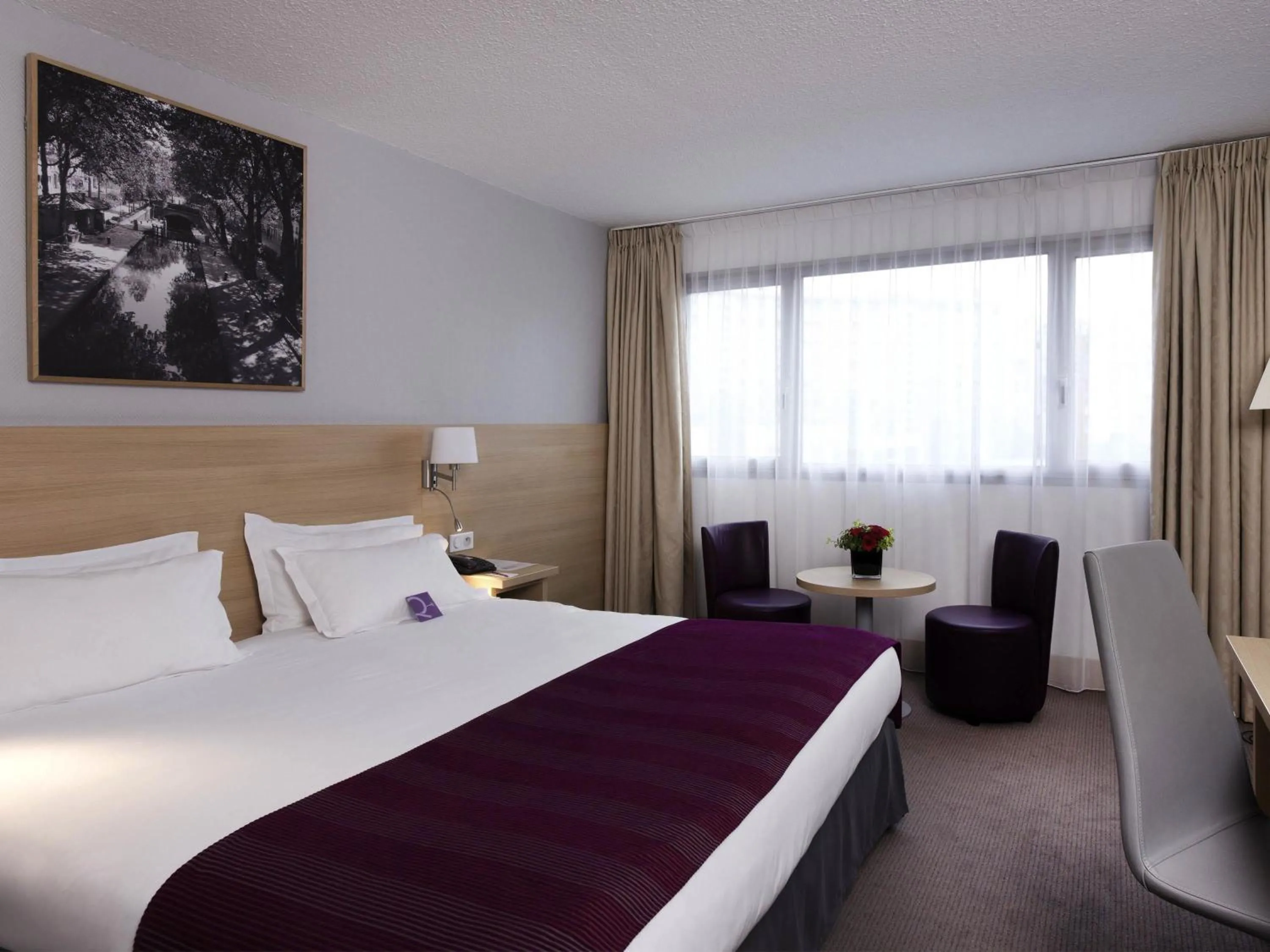 Bedroom, Bed in Mercure Paris 19 Philharmonie La Villette