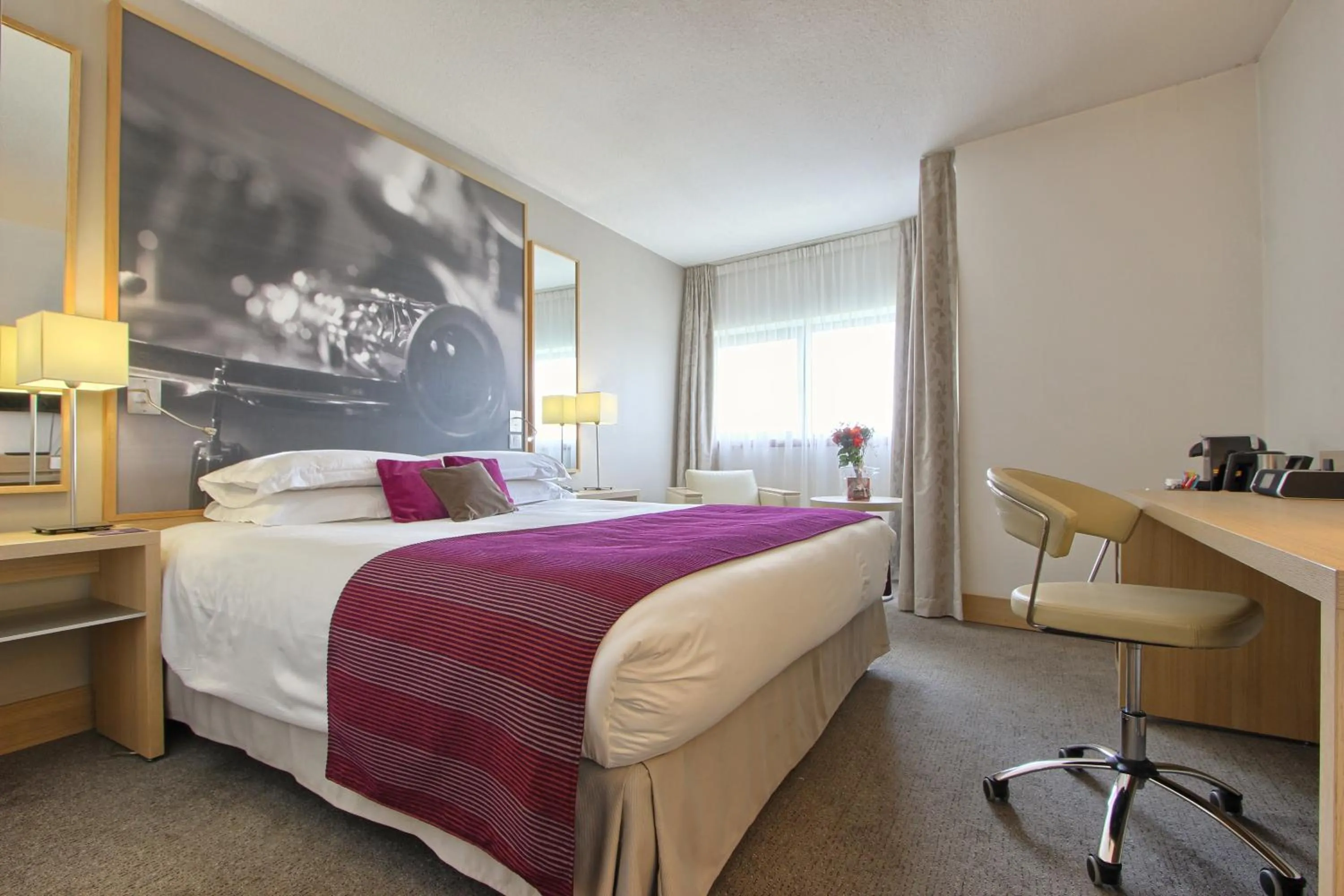 Bed in Mercure Paris 19 Philharmonie La Villette