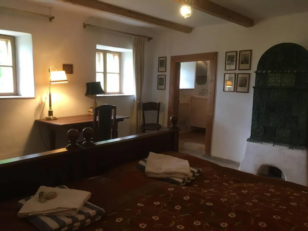 Bed in Chalet Hinterbreiteneben