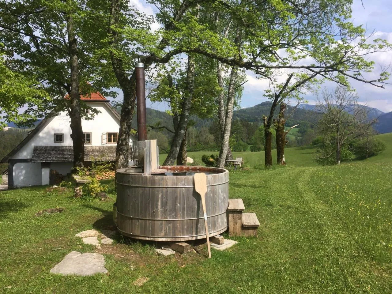 Hot Tub in Chalet Hinterbreiteneben