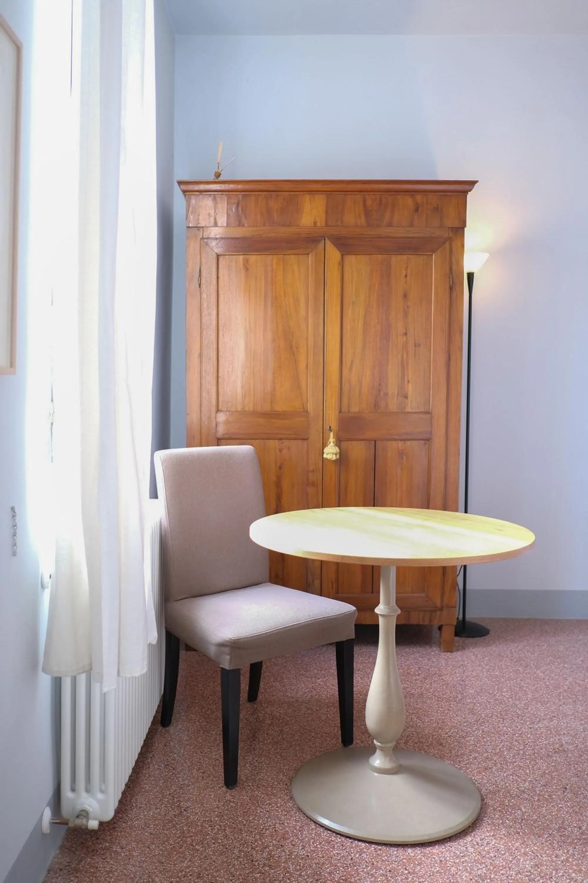 Photo of the whole room in Vicolo Folletto Home