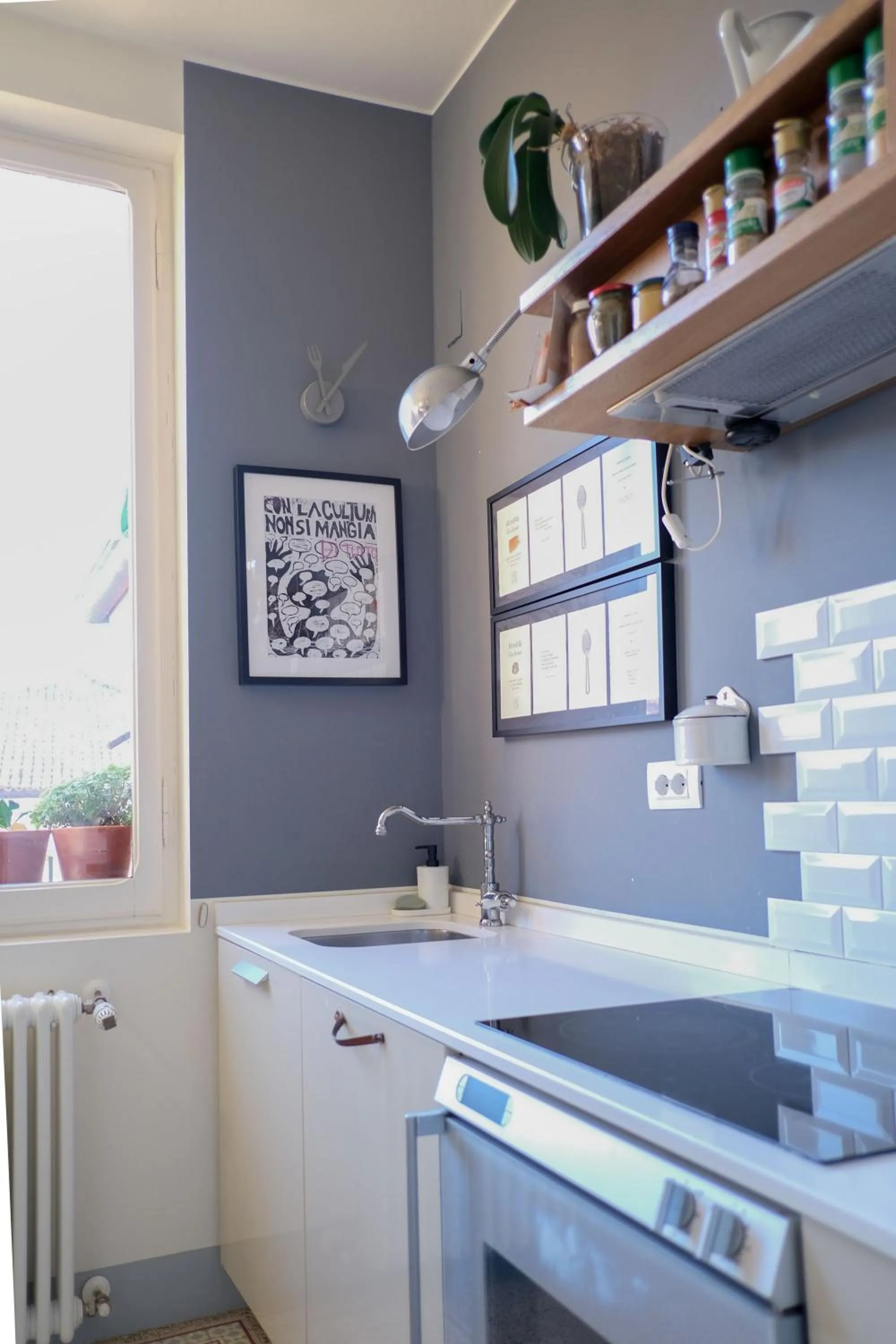 Communal kitchen in Vicolo Folletto Home