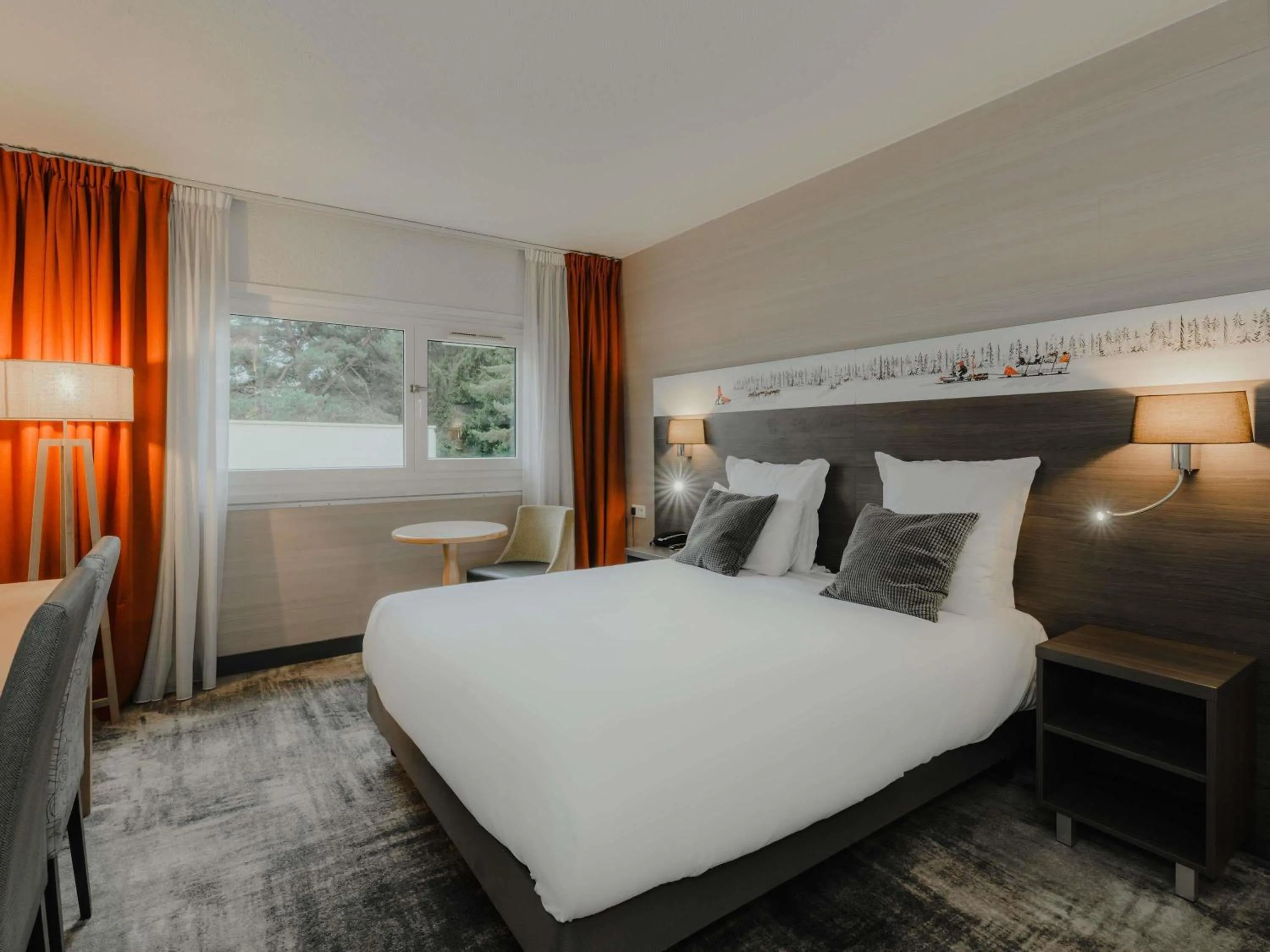 Bedroom, Bed in Mercure Annecy Sud