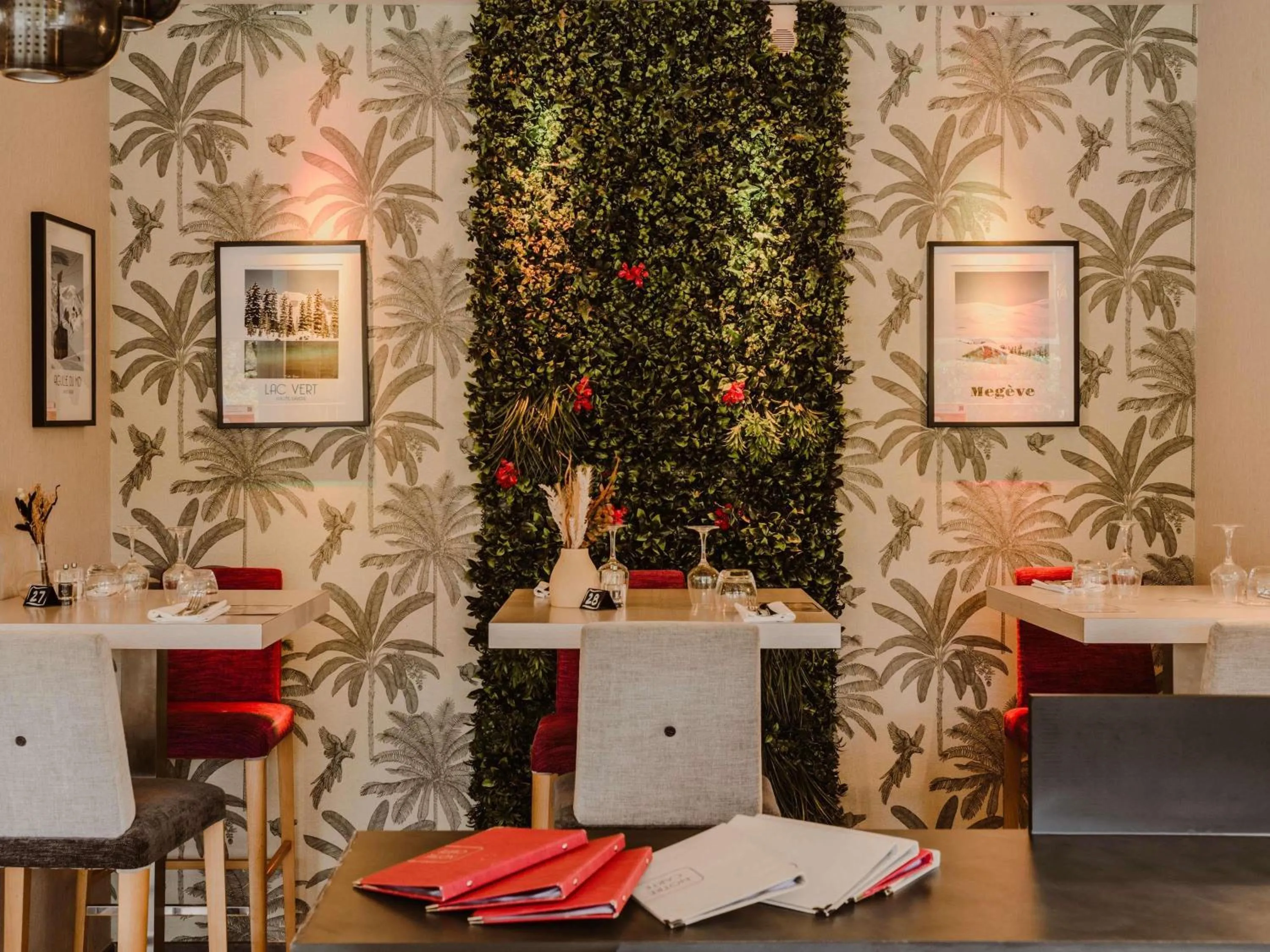 Restaurant/places to eat in Mercure Annecy Sud