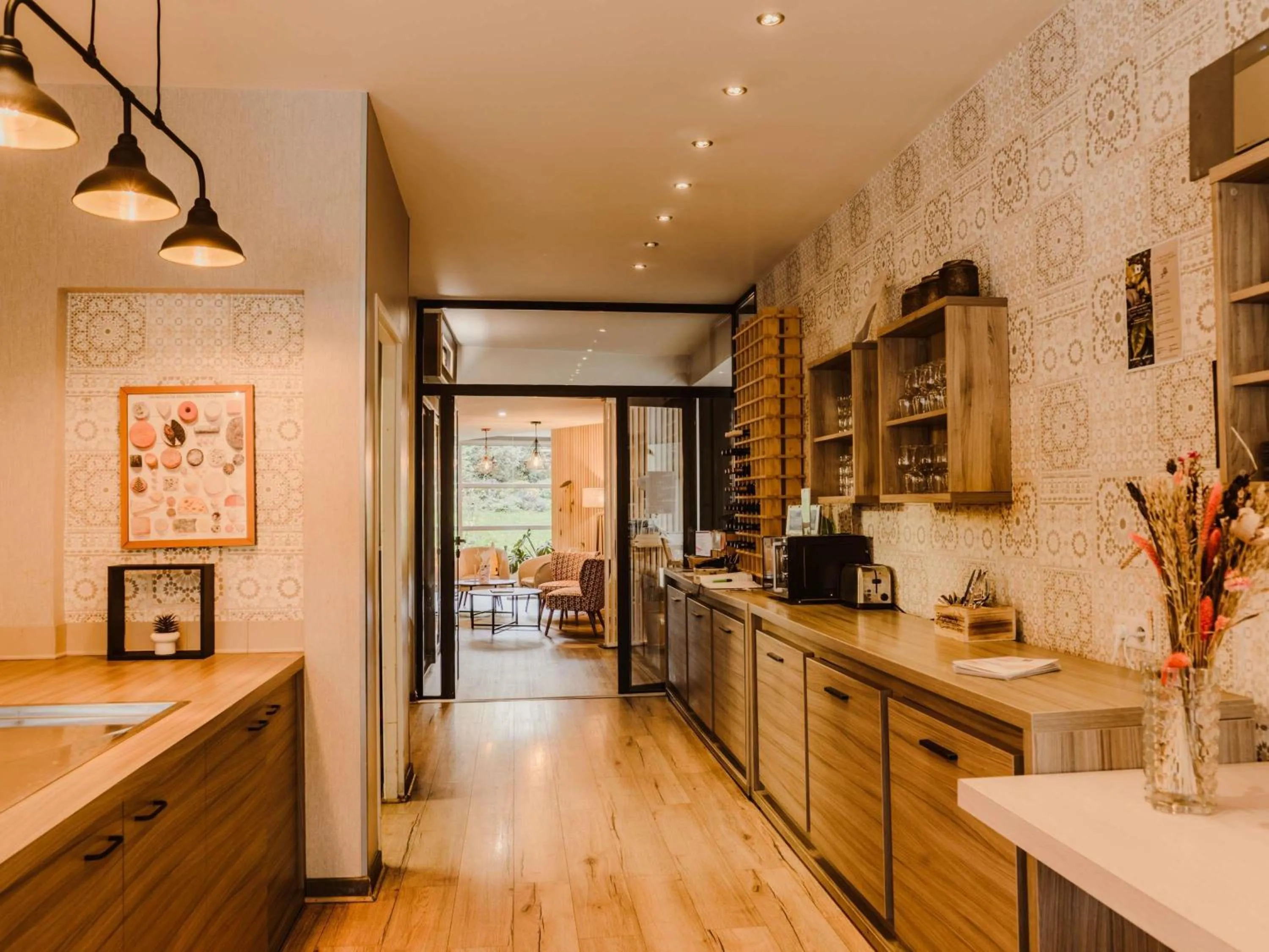 Restaurant/places to eat in Mercure Annecy Sud