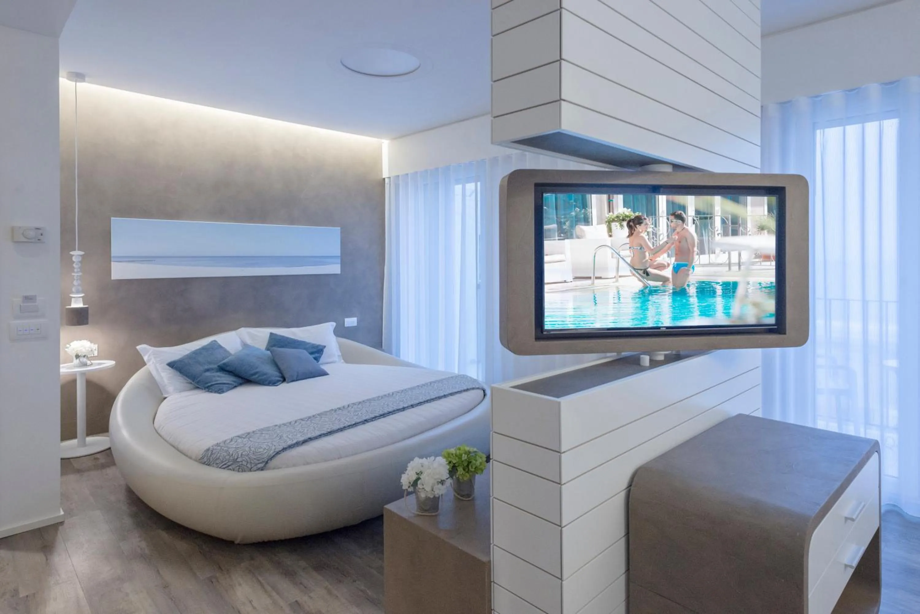 Photo of the whole room, Bed in Hotel Liberty Beach - Parking & Beach