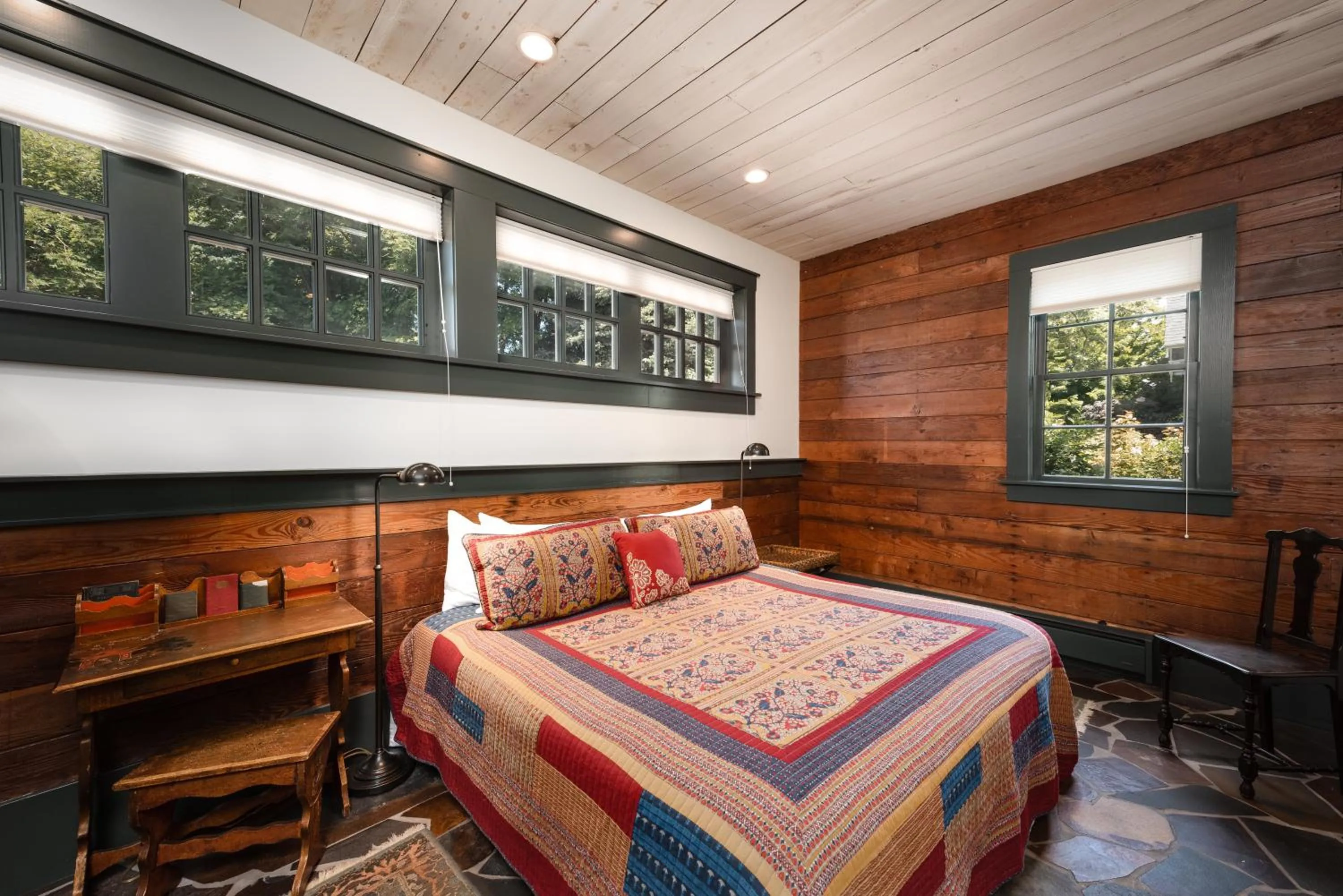 Bed in The Inn at Abeja