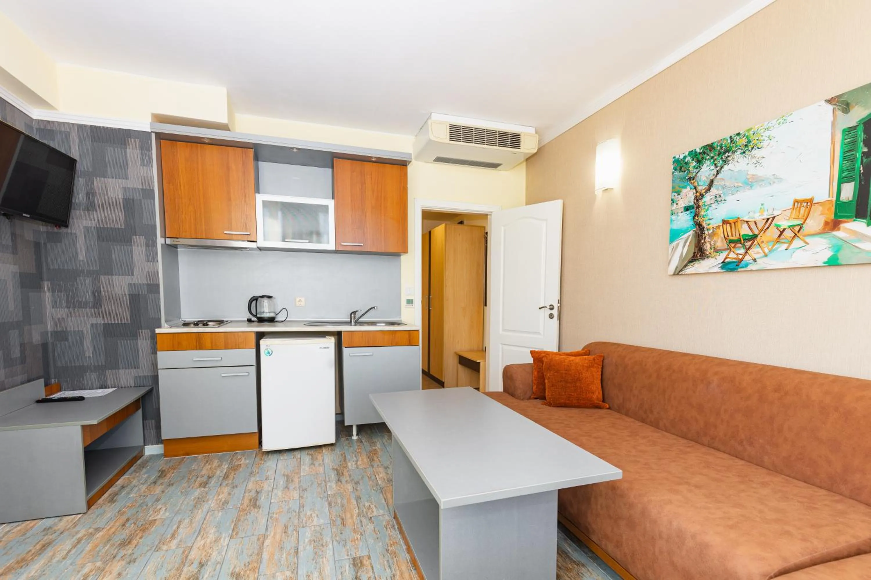 TV and multimedia in Favorit Aparthotel