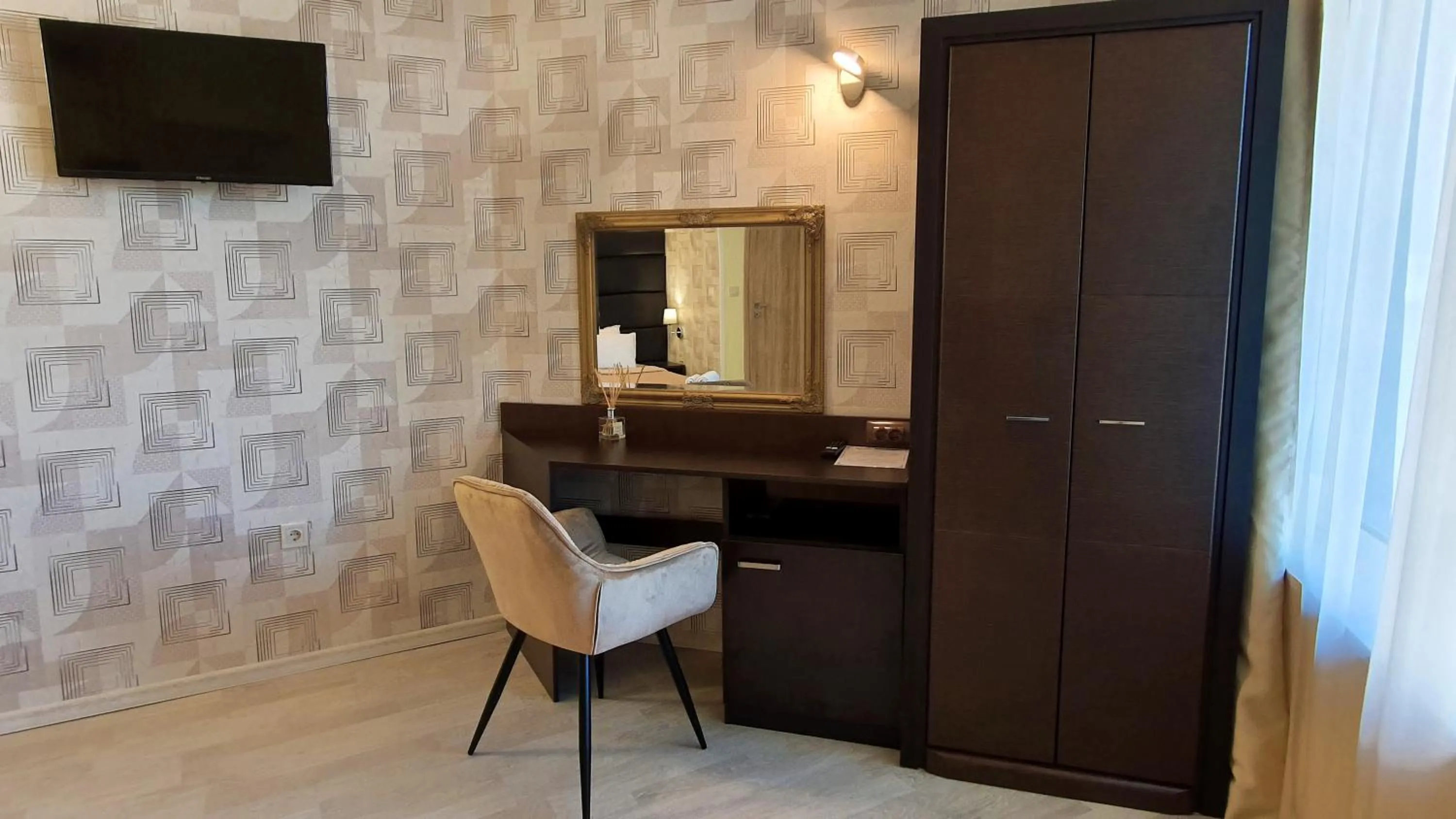 TV and multimedia in Favorit Aparthotel