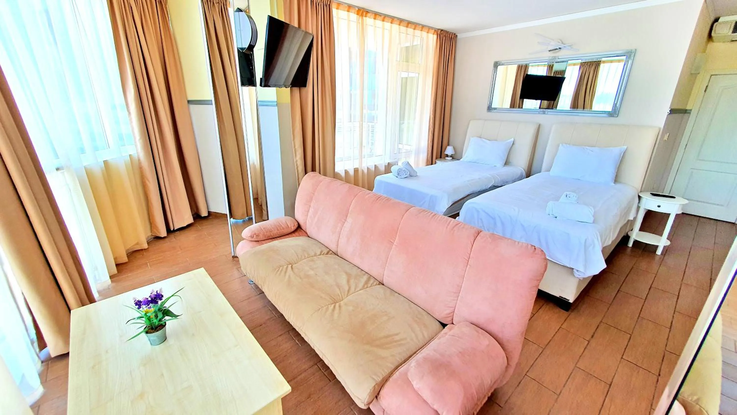 Bed in Favorit Aparthotel