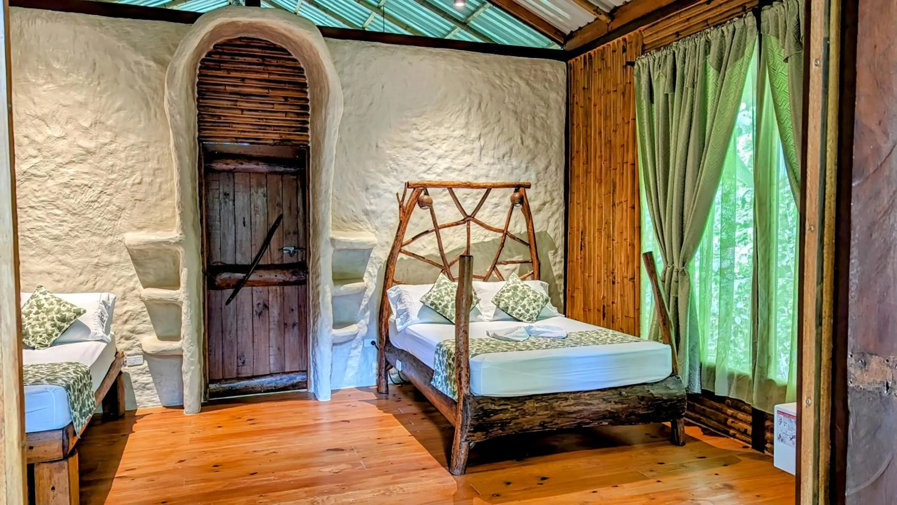 Bed in Danta Corcovado Lodge