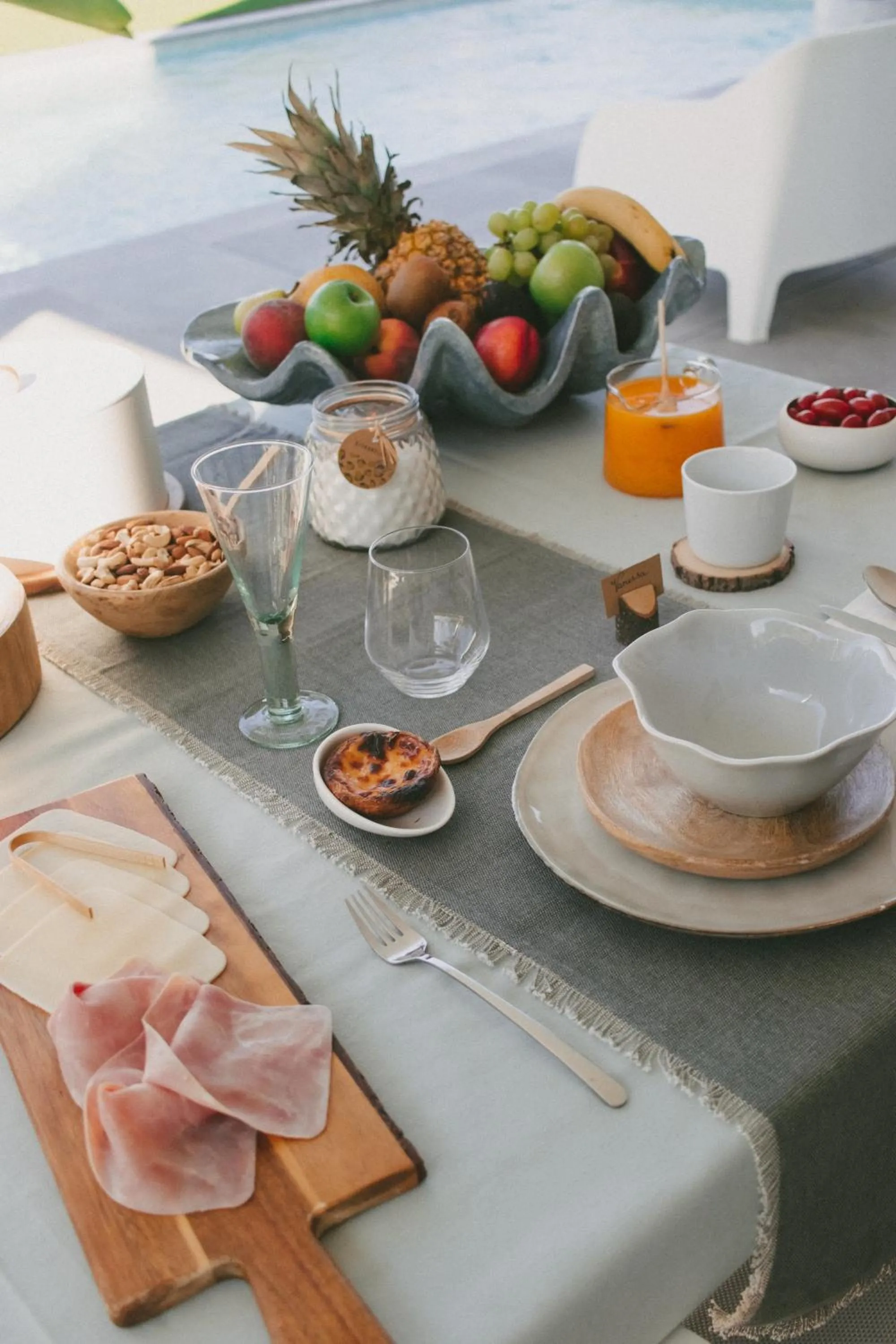 Food and drinks in Casa LNNoa Boutique Room whit private pool