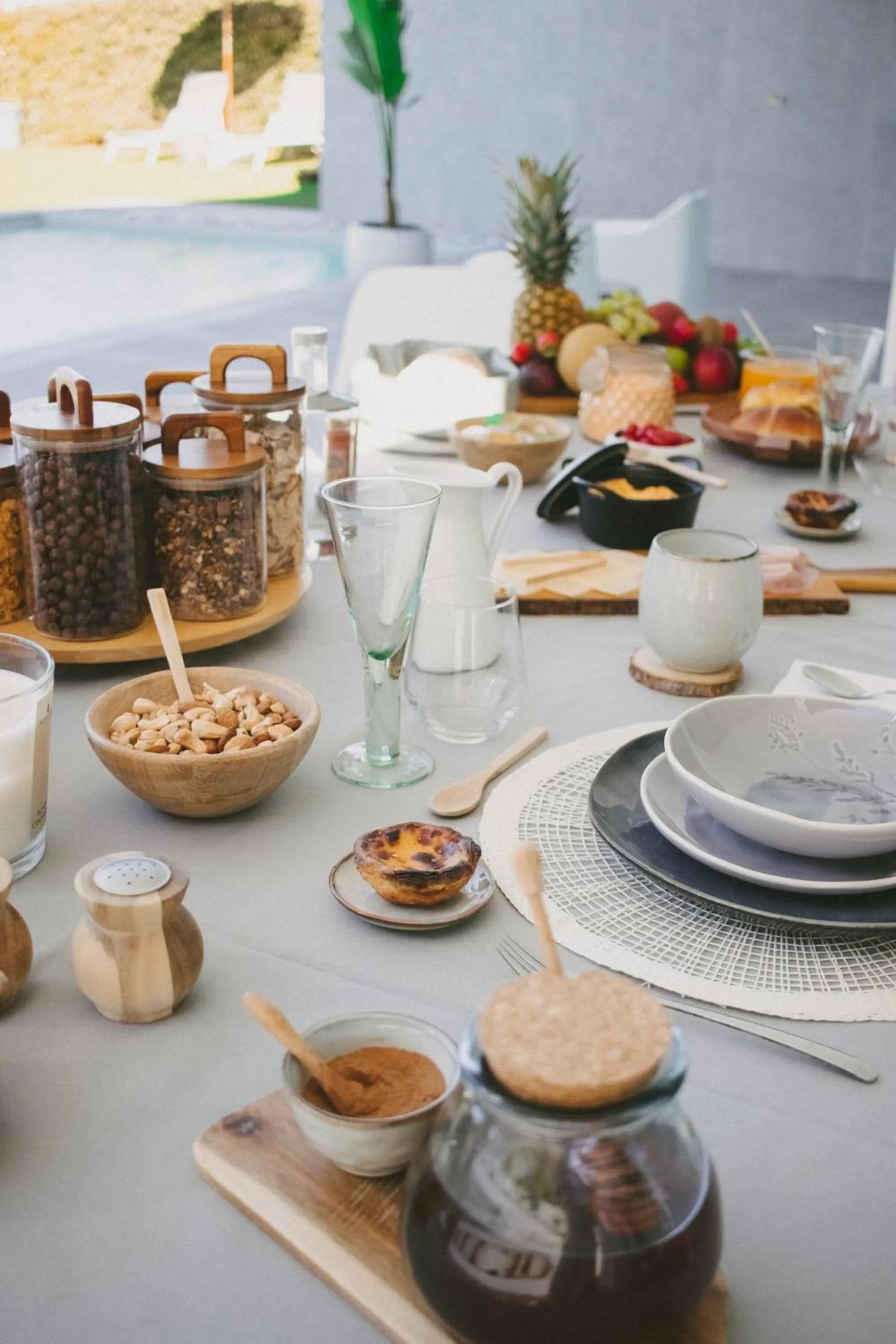 Food and drinks in Casa LNNoa Boutique Room whit private pool