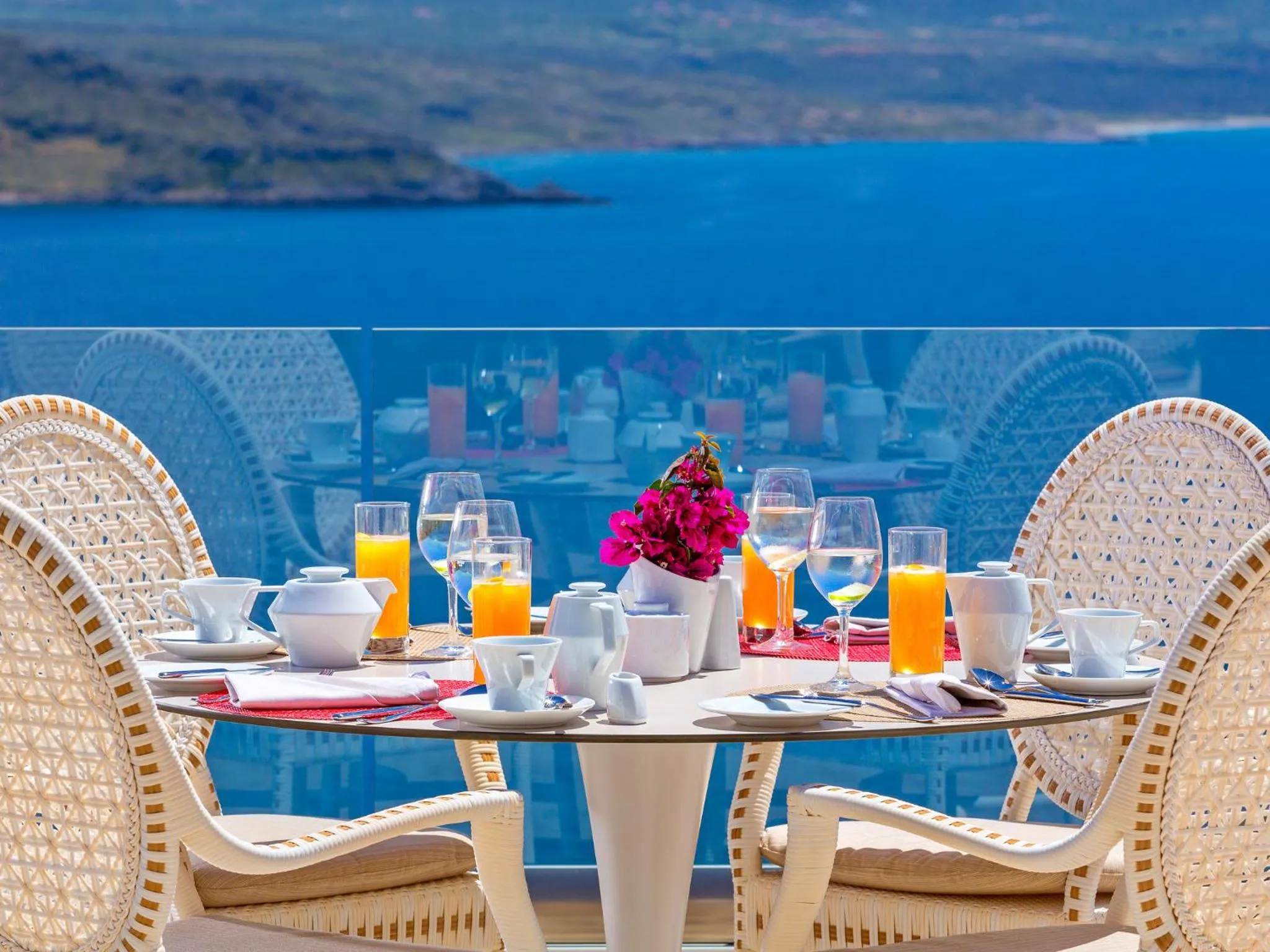 Restaurant/places to eat in Princess Kyniska Suites