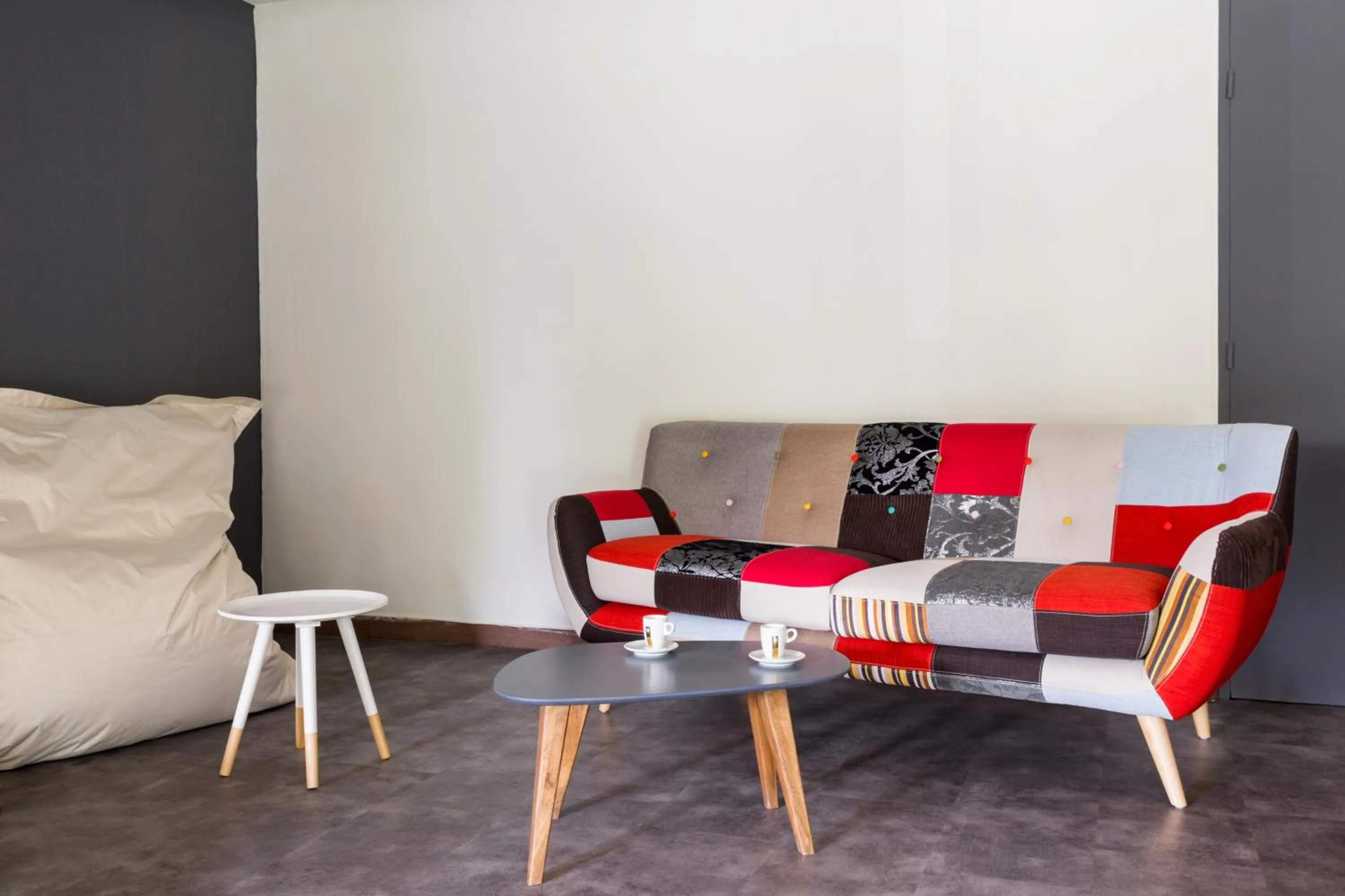 Communal lounge/ TV room in The Originals Access, Hôtel Clermont-Ferrand Nord