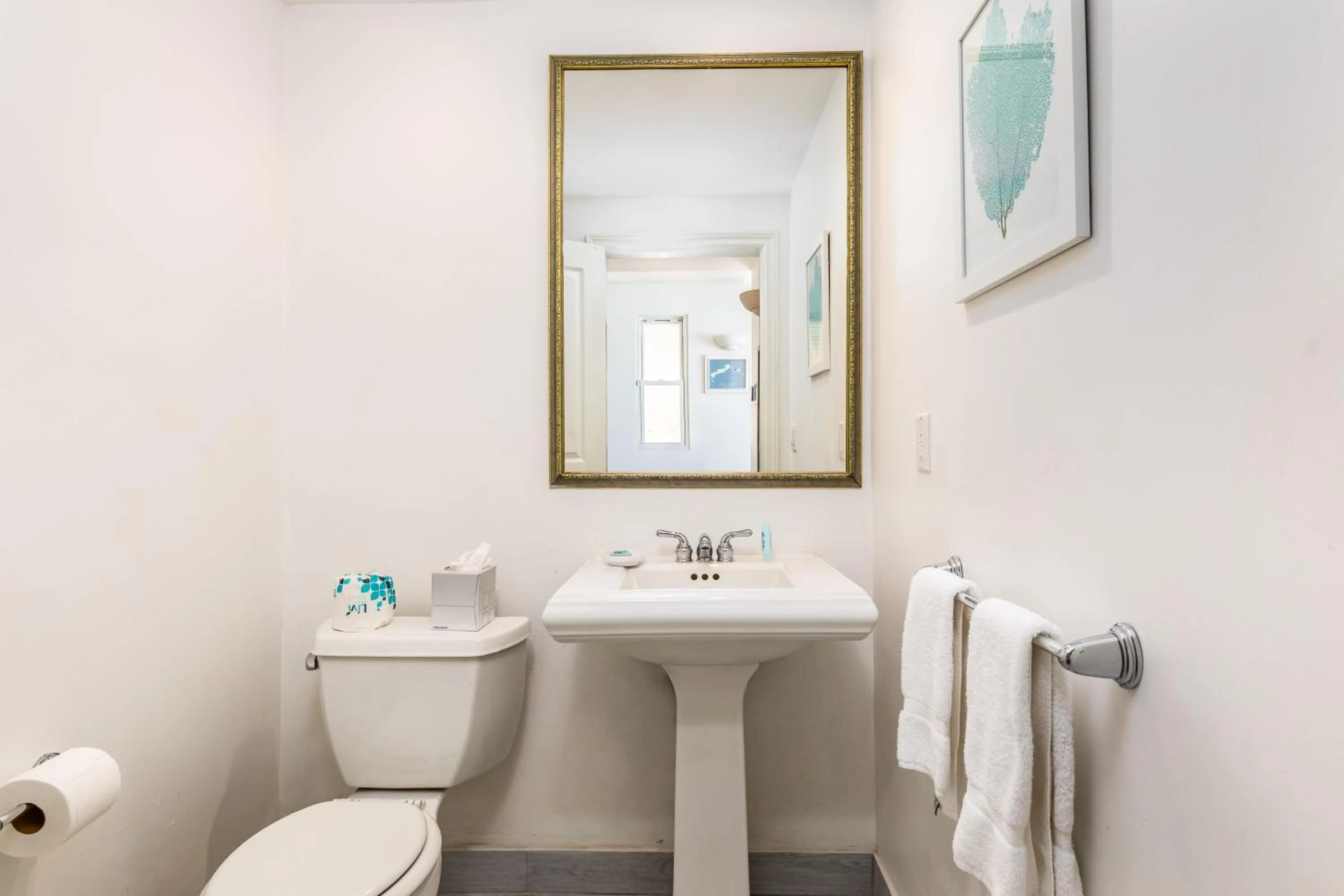 Toilet in Coral Gardens on Grace Bay