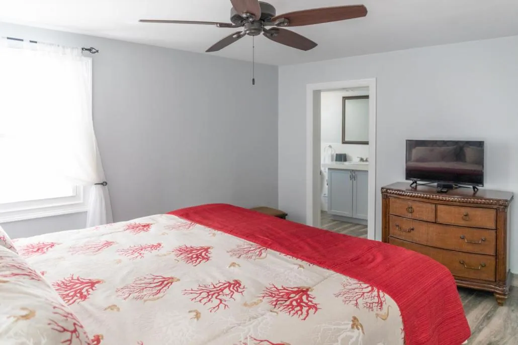 Bed in Coral Gardens on Grace Bay