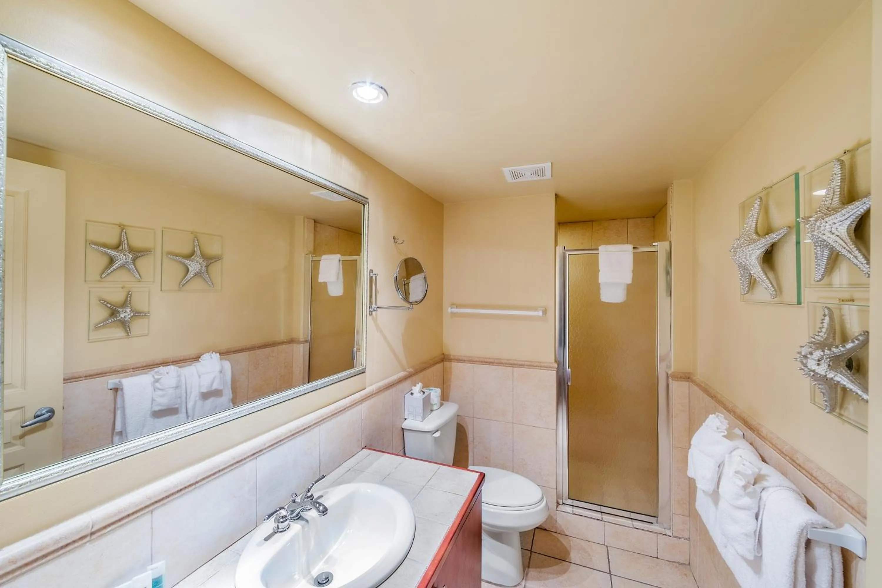 Bathroom in Coral Gardens on Grace Bay