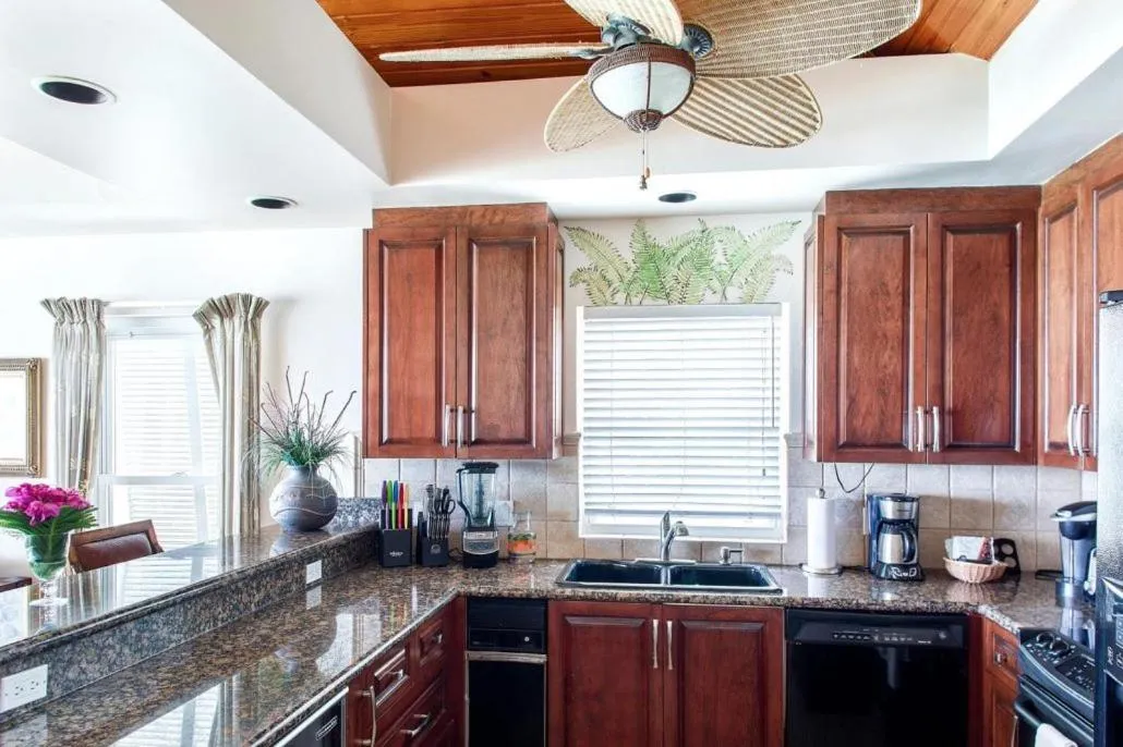 Kitchen or kitchenette in Coral Gardens on Grace Bay
