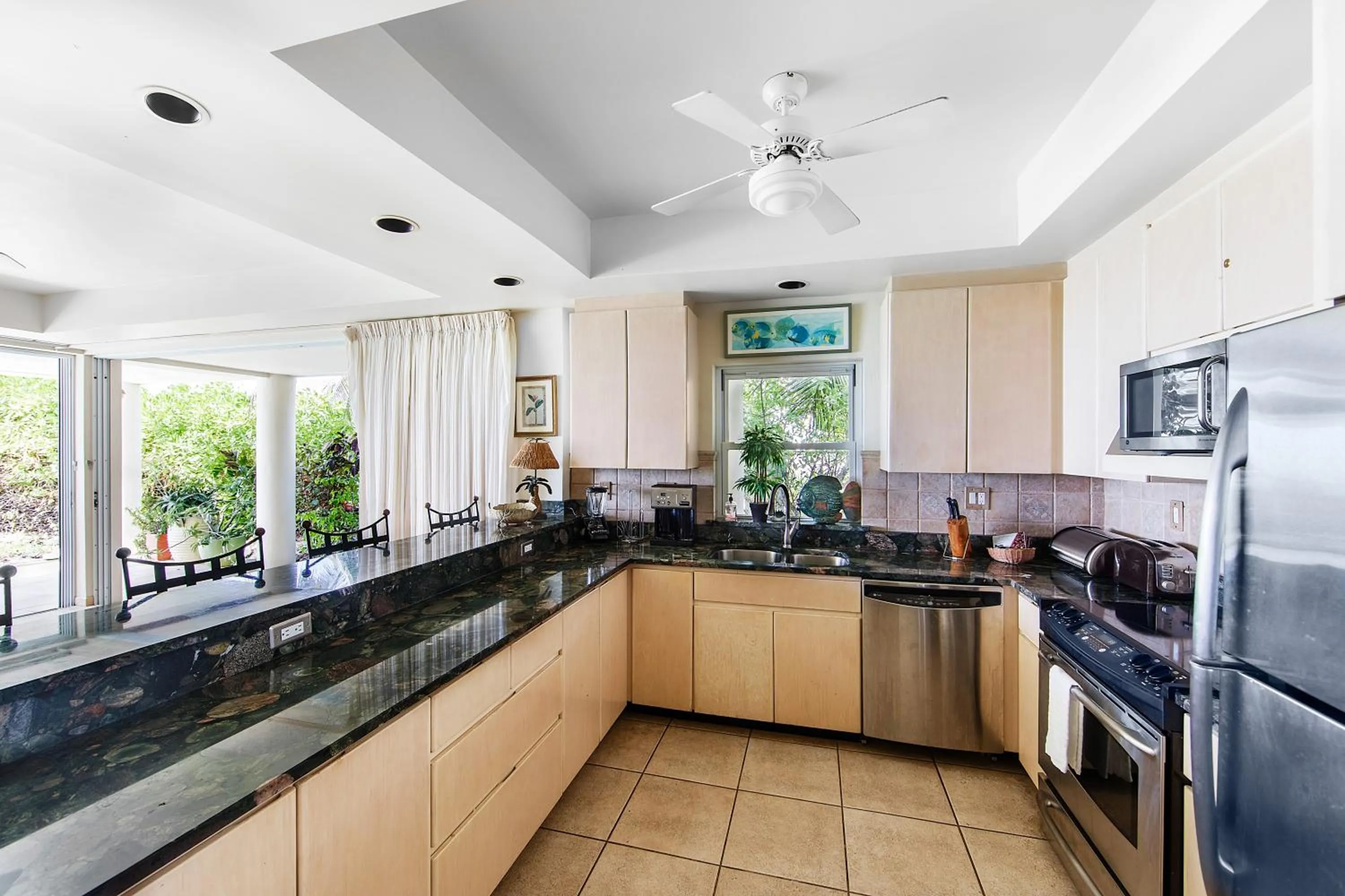 Kitchen or kitchenette in Coral Gardens on Grace Bay