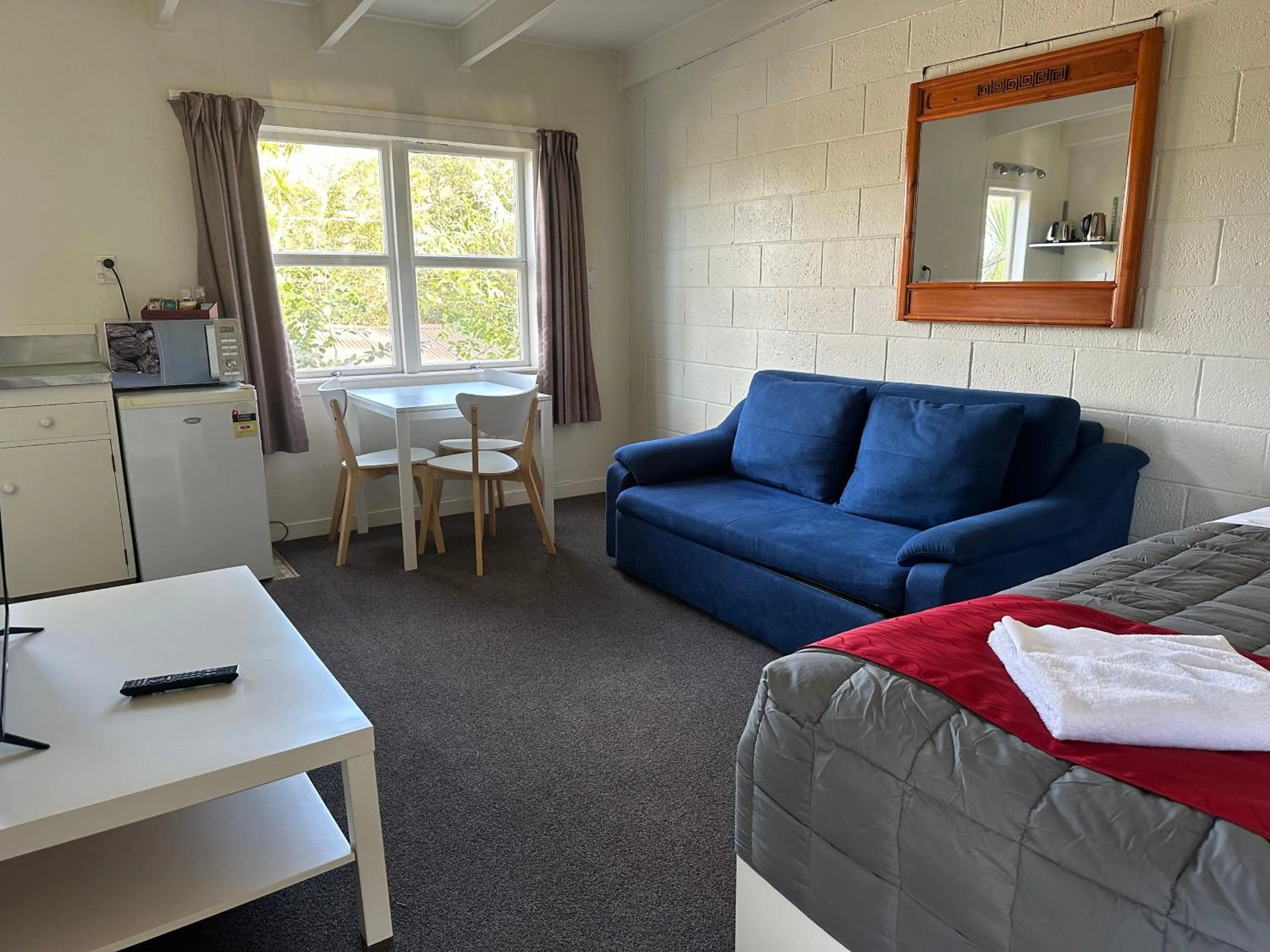 Touchwood Motor Inn & Inner City Camping Ground