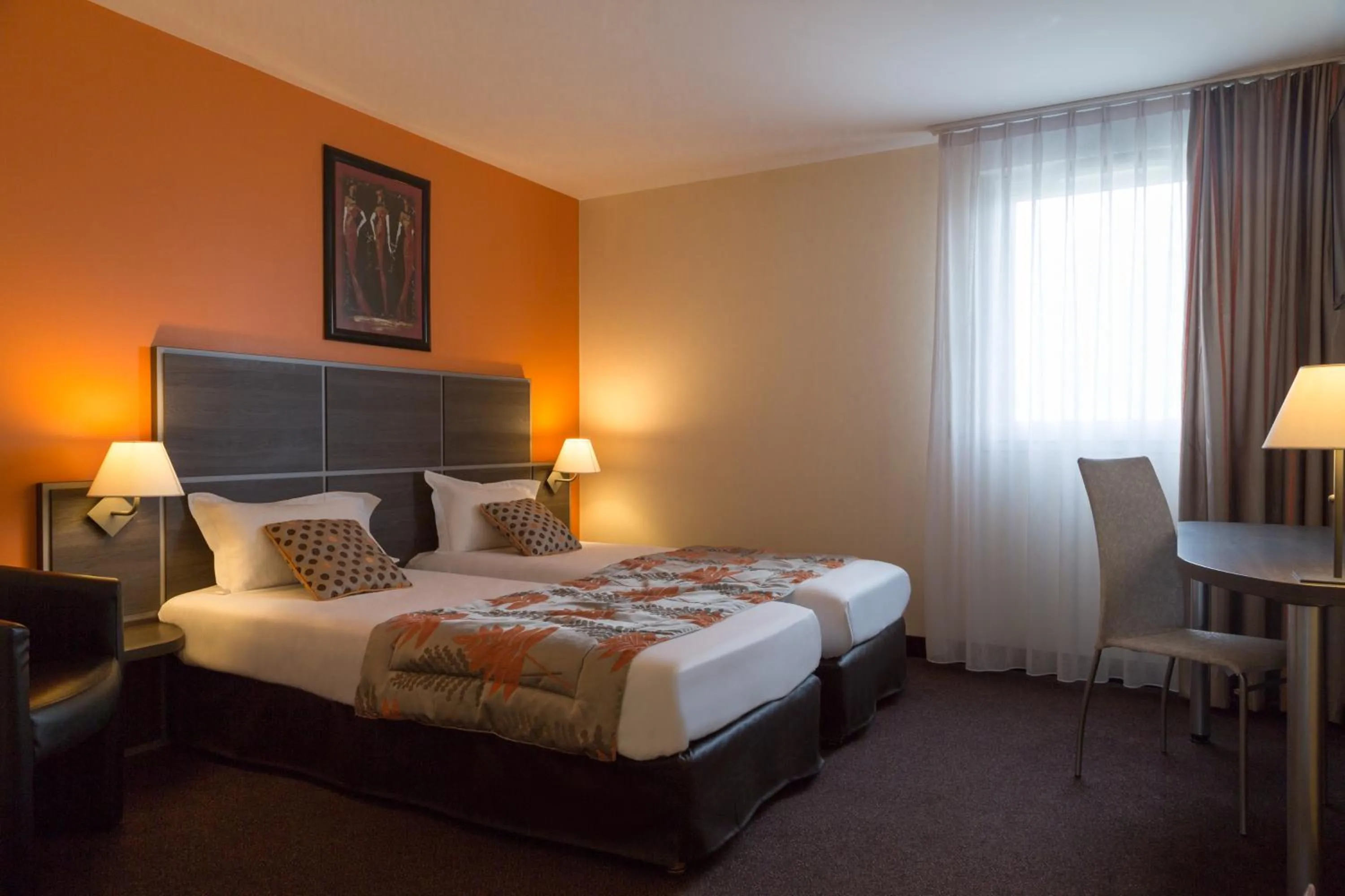 Bed in The Originals Boutique, Actuel Hôtel, Saint-Etienne Aéroport