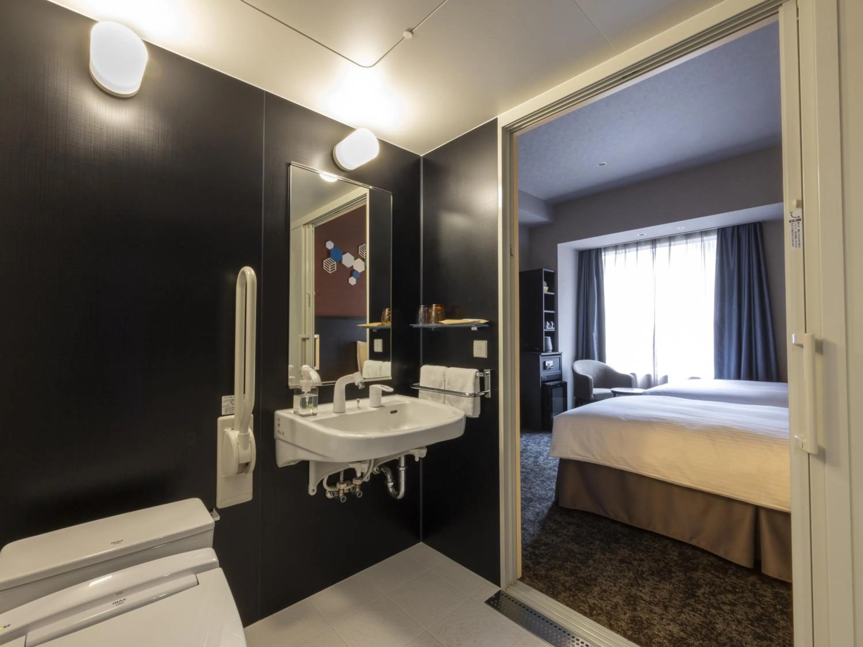 Photo of the whole room, Bed in ibis Styles Tokyo Ginza East