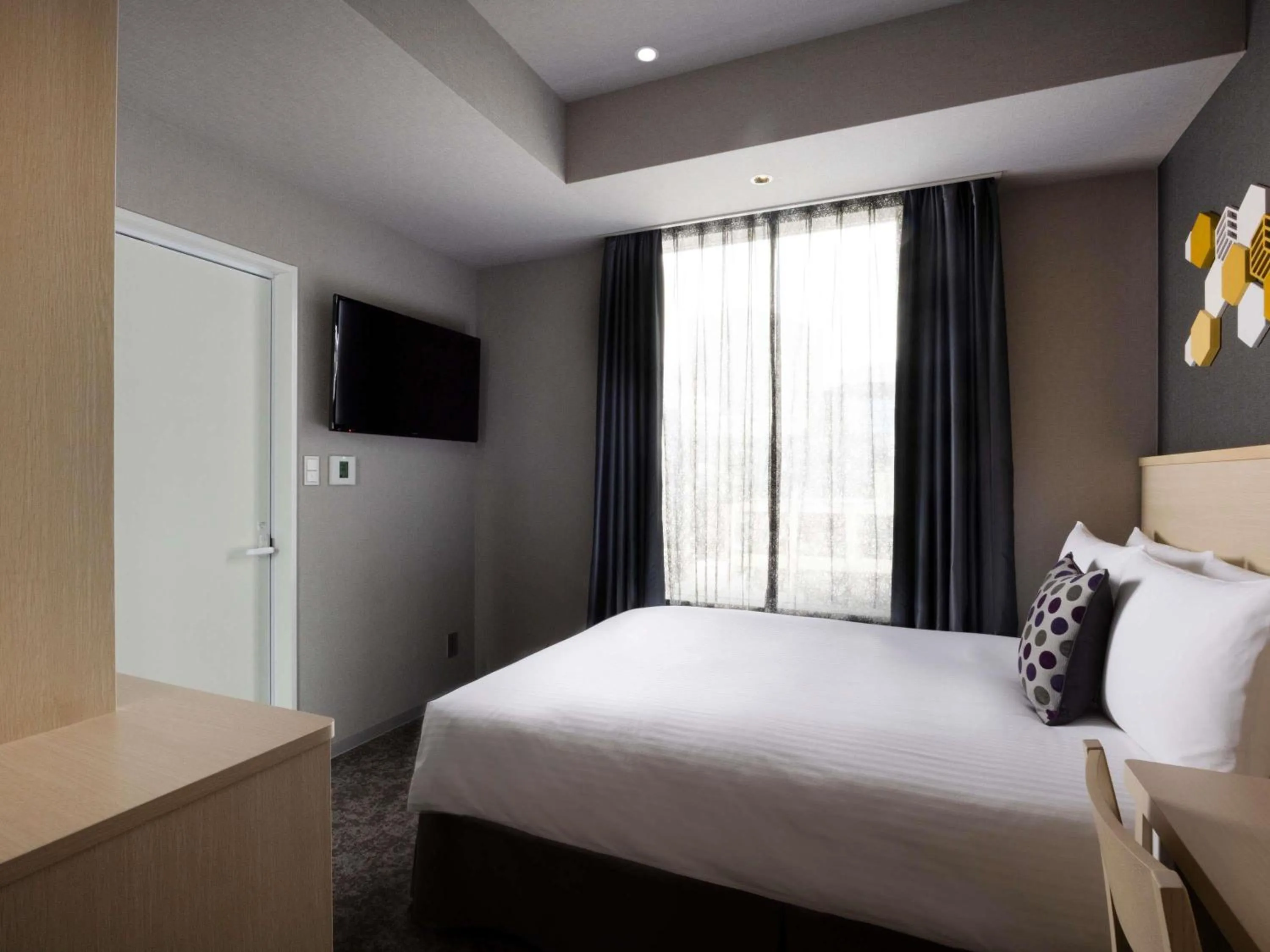 Bedroom, Bed in ibis Styles Tokyo Ginza East