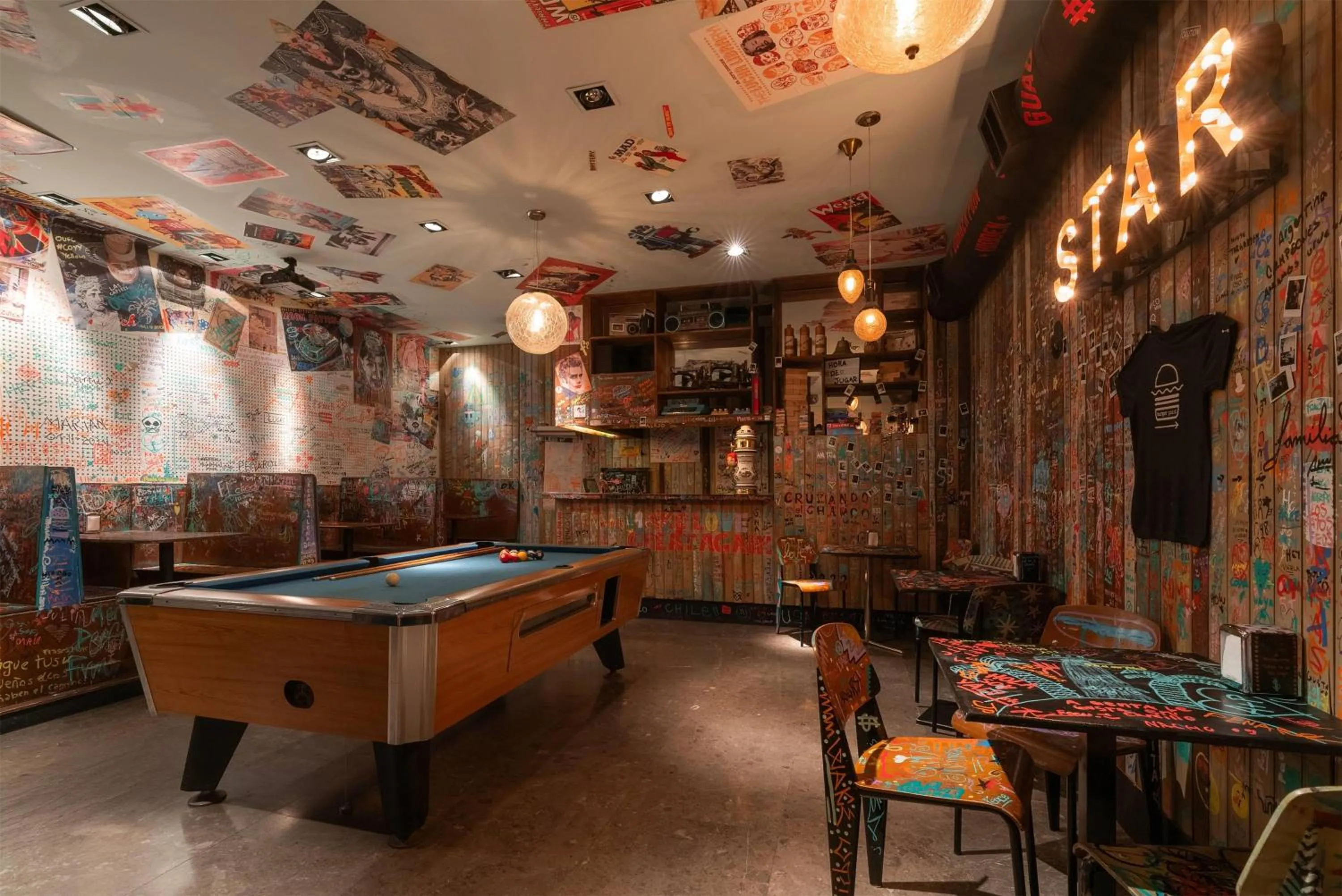 Restaurant/places to eat in Dazzler by Wyndham Montevideo