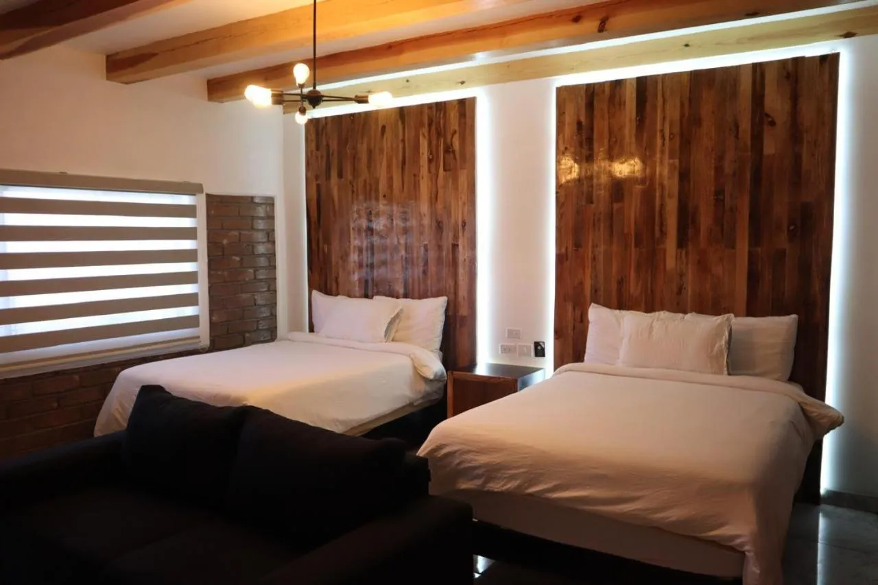 TARAMURI HOTEL & TOURS