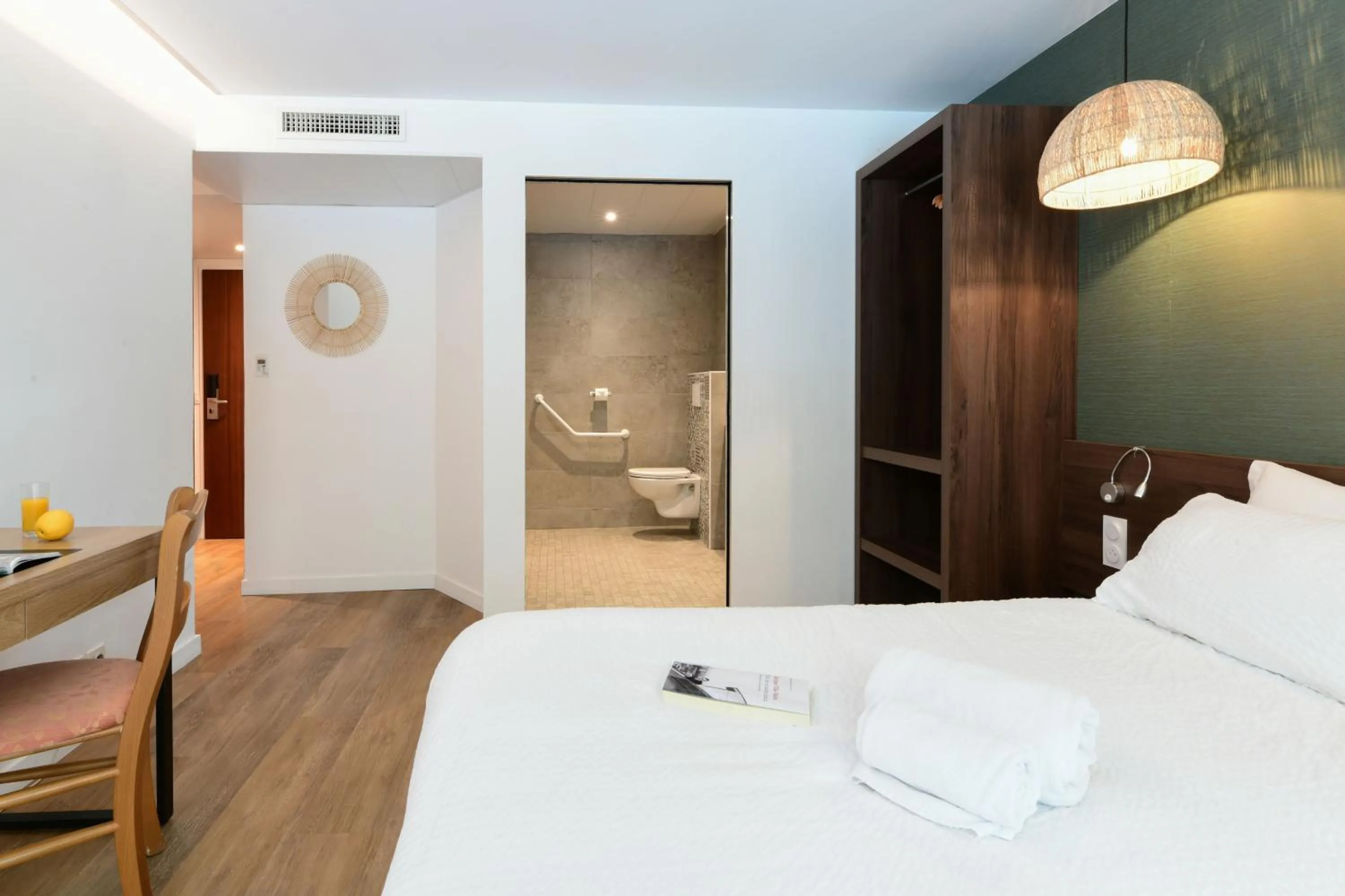 Toilet, Bed in Hotel Logis Lacotel