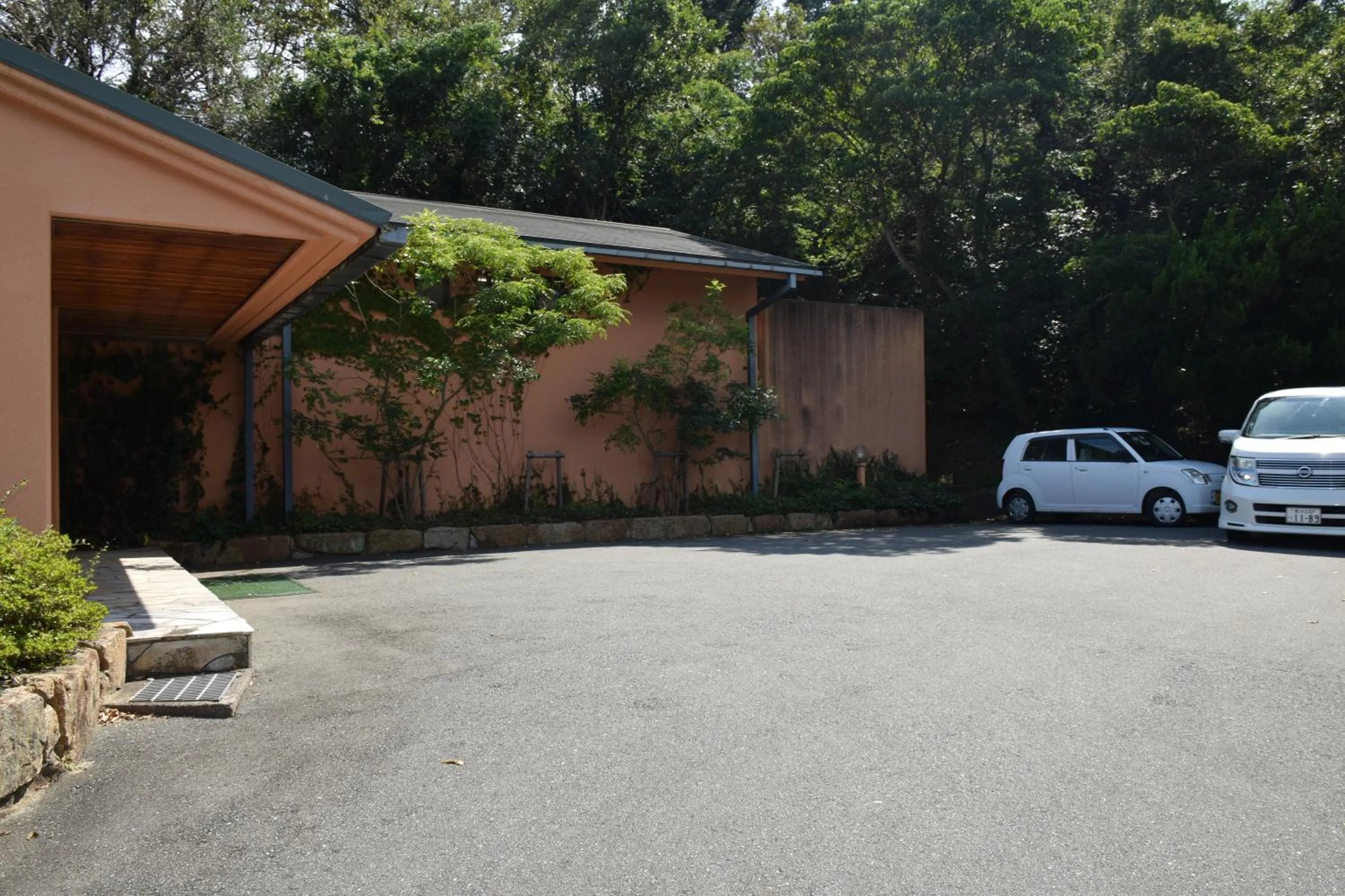 Property building in Taiyou no Ouchi