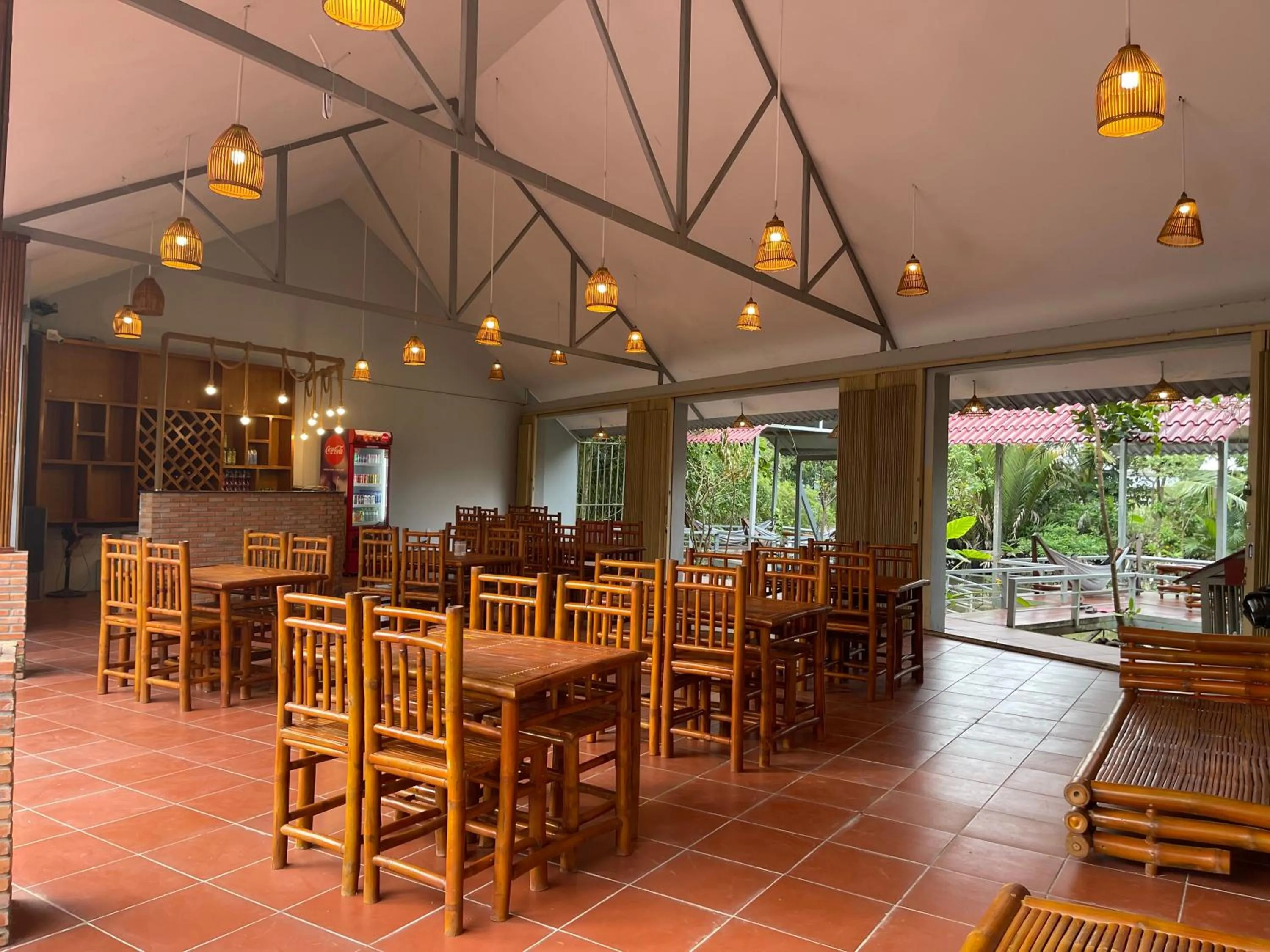Restaurant/places to eat in Cato Homestay