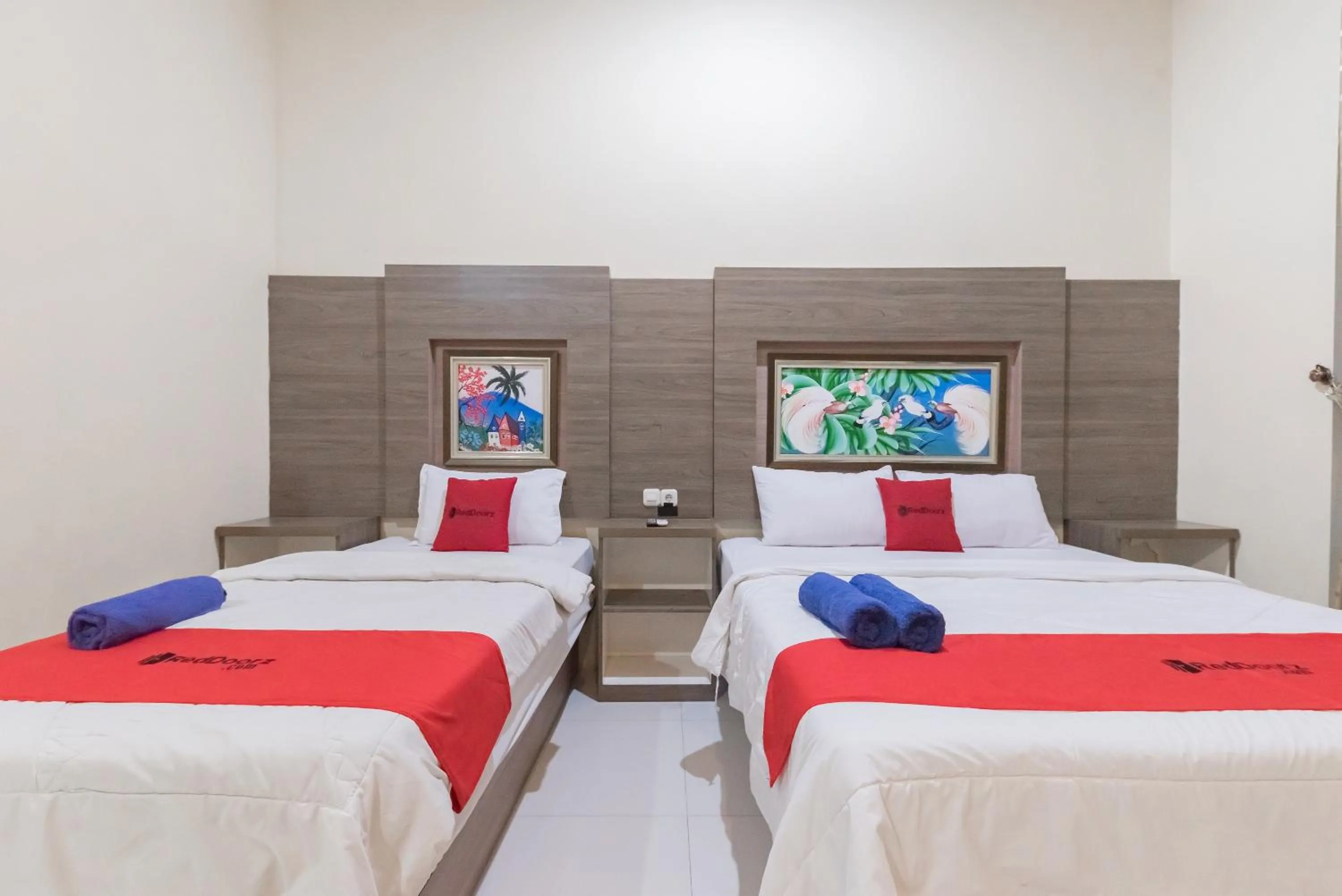 Bed in RedDoorz Resort Premium @ Sangkan Hurip Kuningan