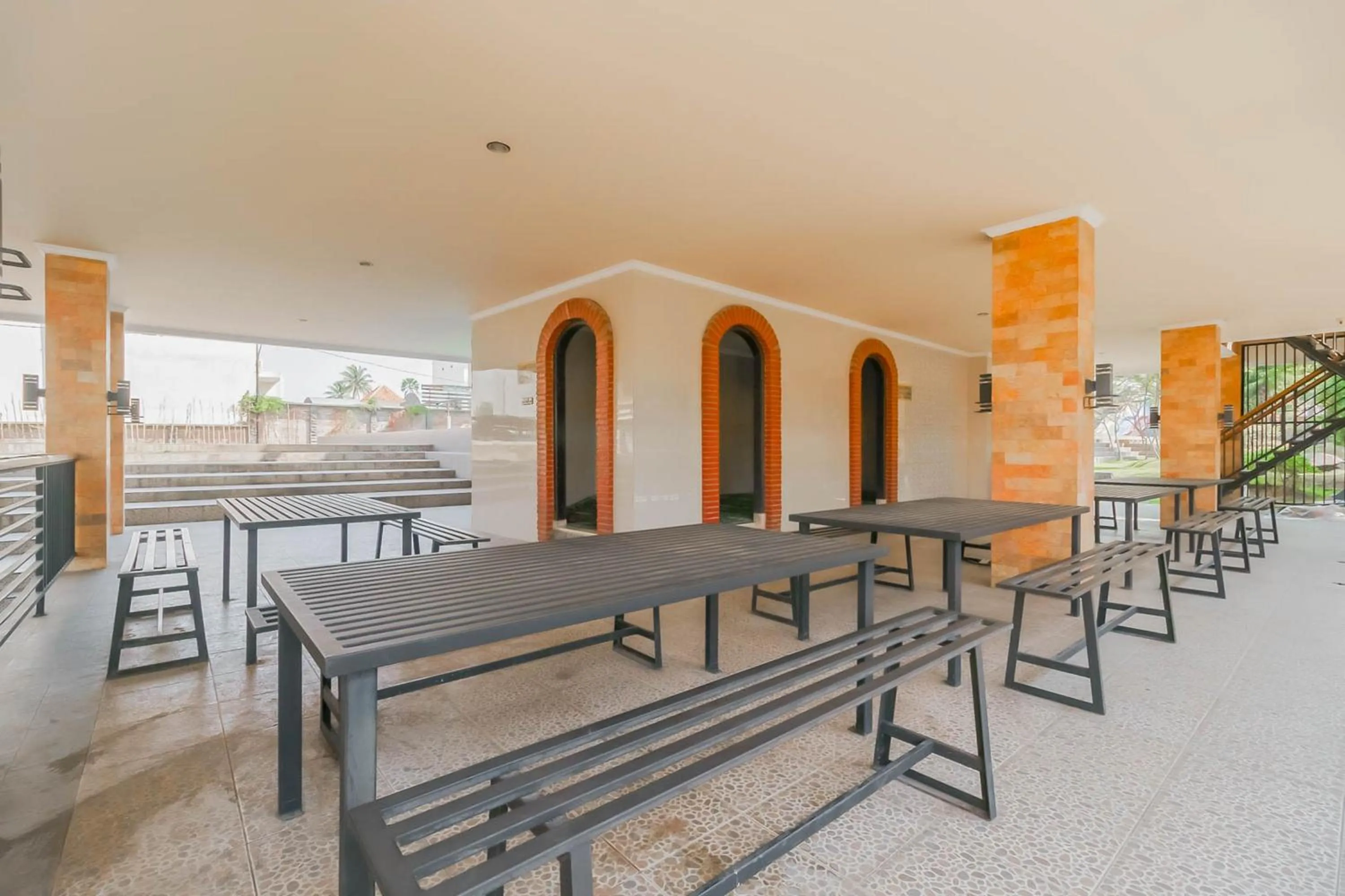 Seating area in RedDoorz Resort Premium @ Sangkan Hurip Kuningan