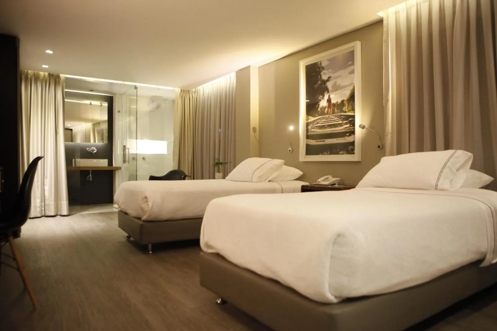 Bathroom, Bed in The Grace Hotel