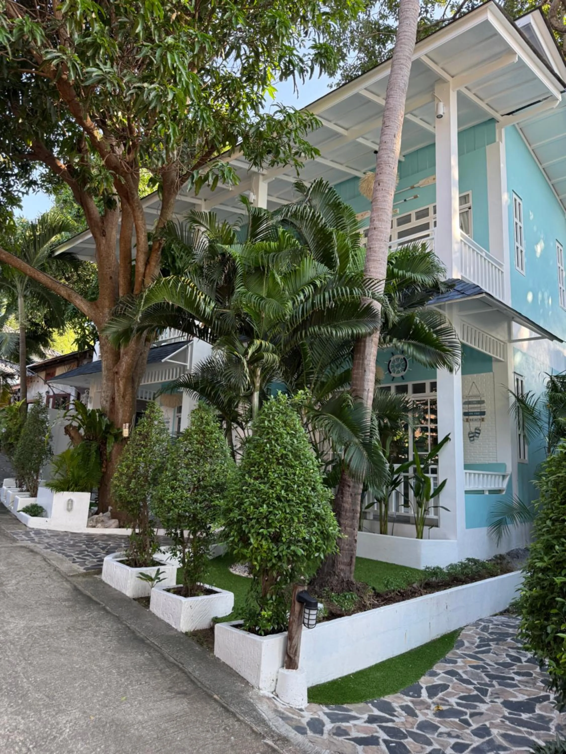 Property building in DD Hut Koh Tao